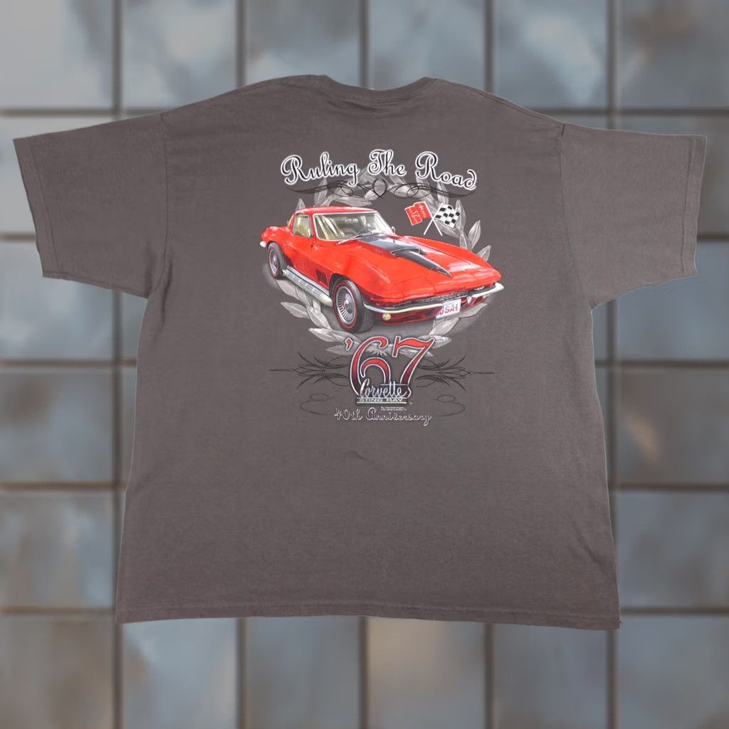 Gildan Corvette Shirt Mens 2XL Gray 1967 Sting Ray Ruling The Road 40th Anniversary Shirt Size US XXL / EU 58 / 5 - 1 Thumbnail