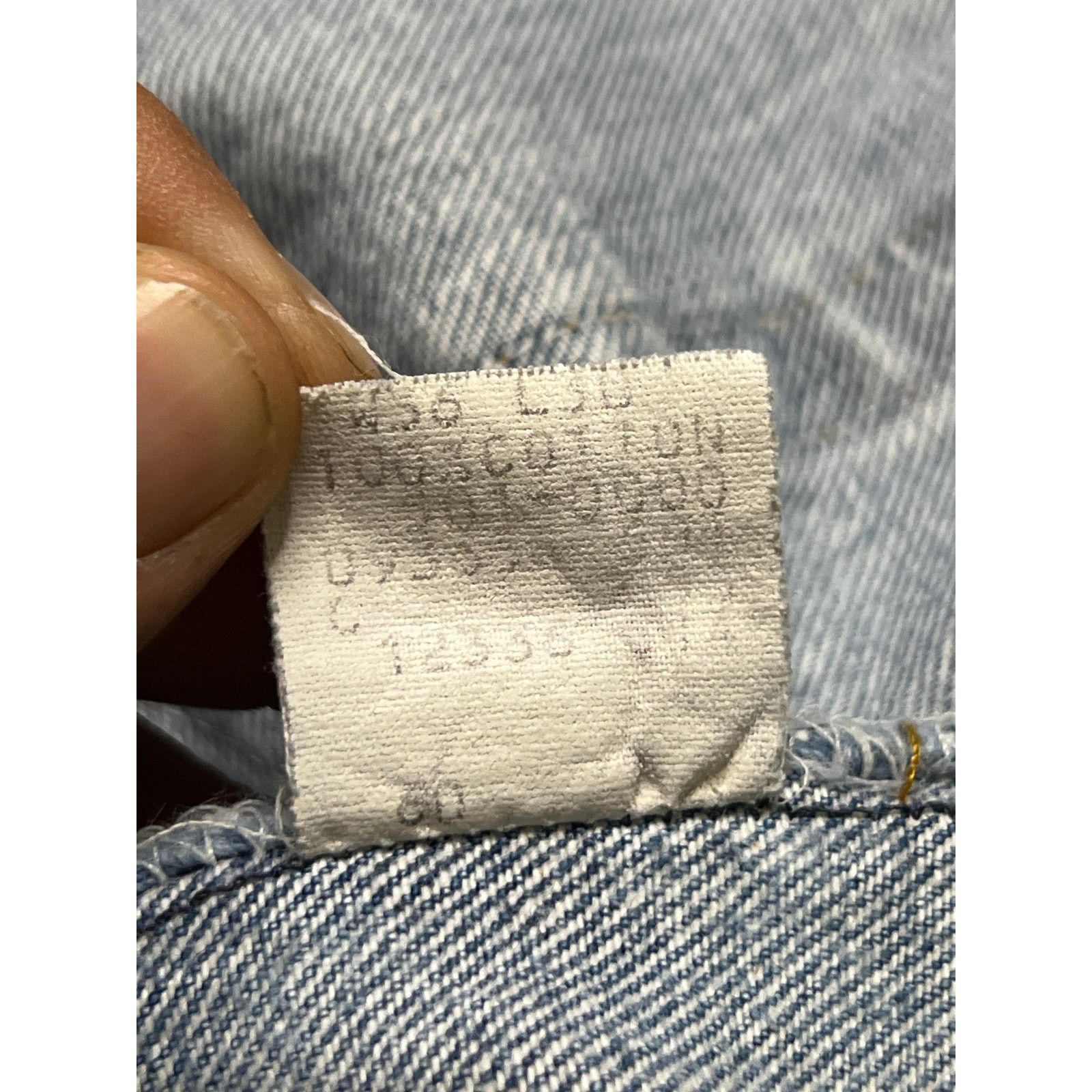 Levi's VTG Levi’s 501 Jeans USA Button Fly Faded Distressed 33x26 Size US 33 - 4 Thumbnail