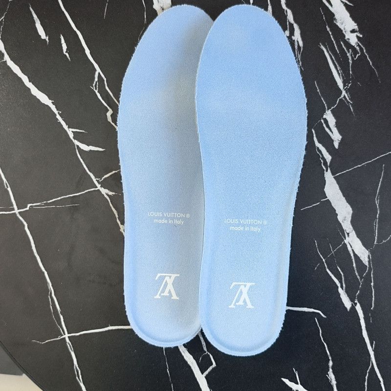 Louis Vuitton Louis Vuitton Stylish Blue Trainer Sneakers - Size US 10 / EU 43 - 9 Thumbnail