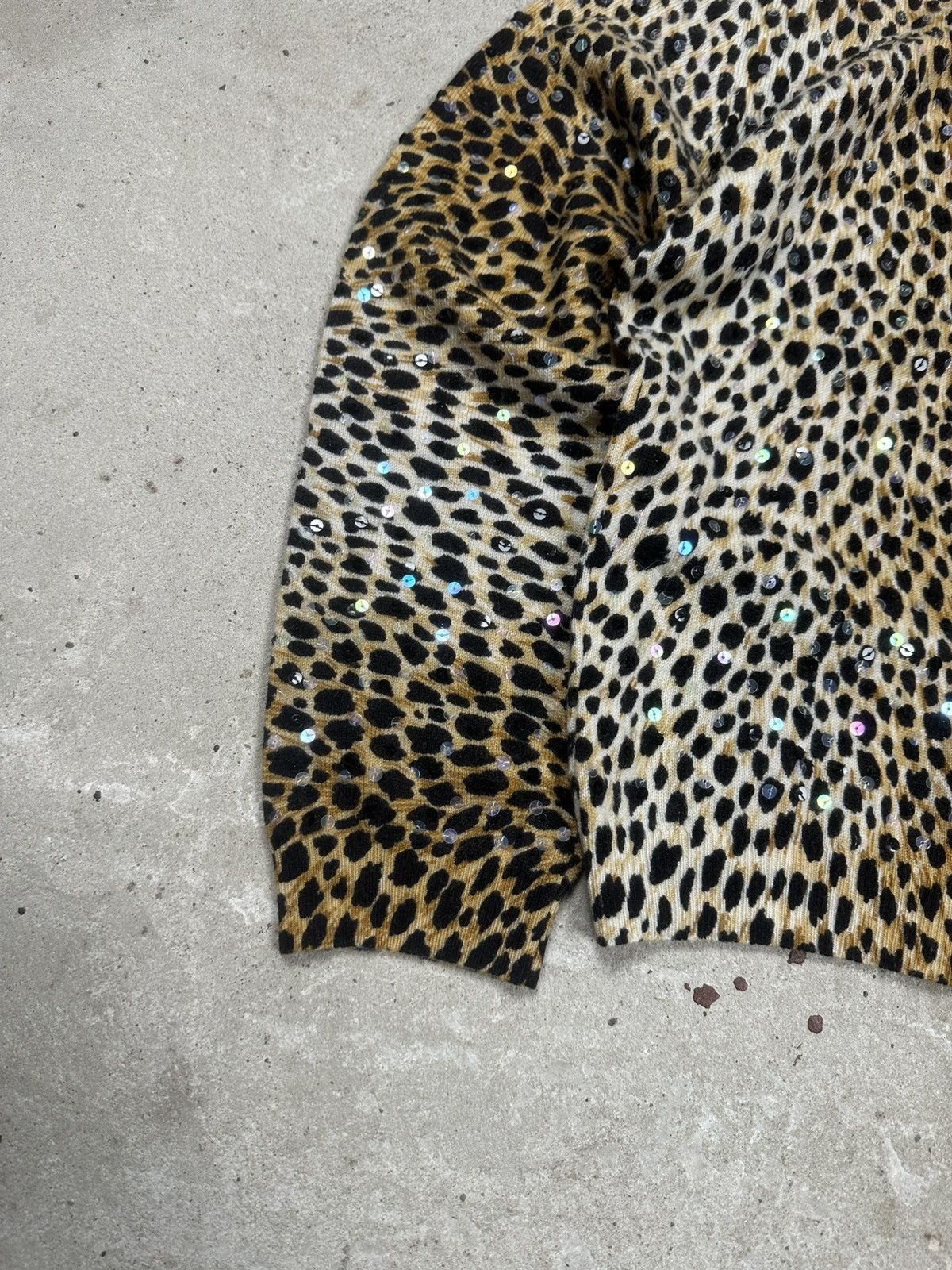 Dolce & Gabbana Vintage 90s Dolce & Gabbana Leopard Print Cashmere Sweater Size M / US 6-8 / IT 42-44 - 3 Thumbnail