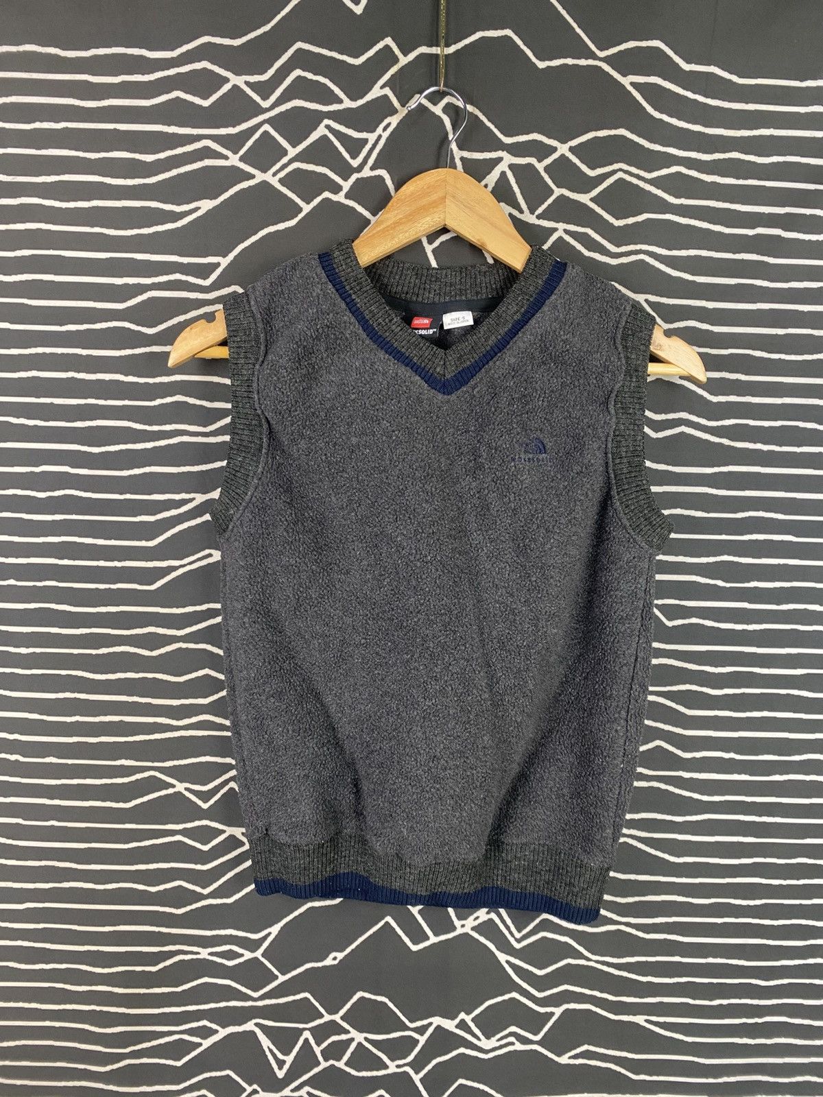 The North Face The North Face Sleeveless Sweatshirt Size US S / EU 44-46 / 1 - 1 Thumbnail