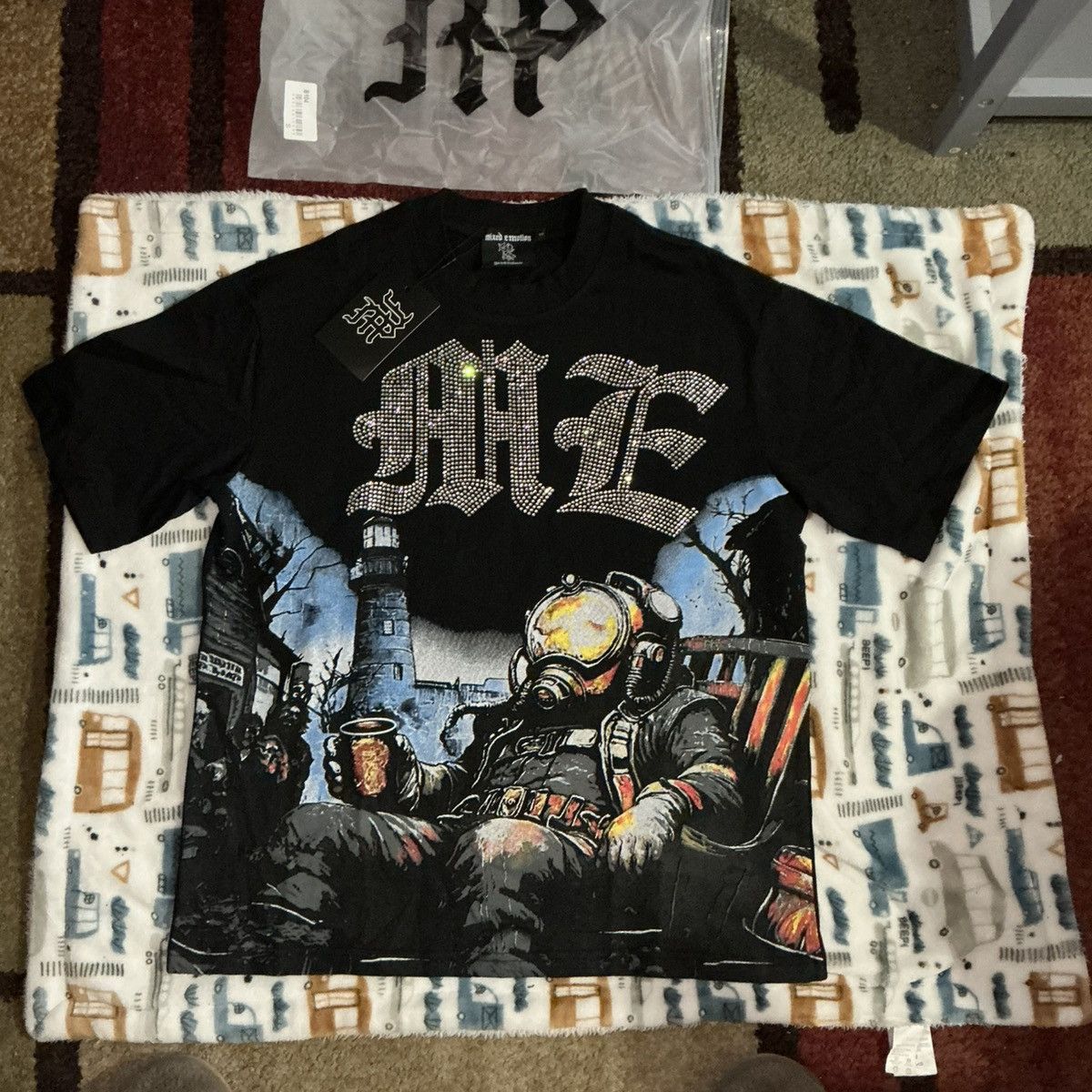 Other Mixed Emotion Astronaut Rhinestone Tee in black. Size US S / EU 44-46 / 1 - 2 Thumbnail