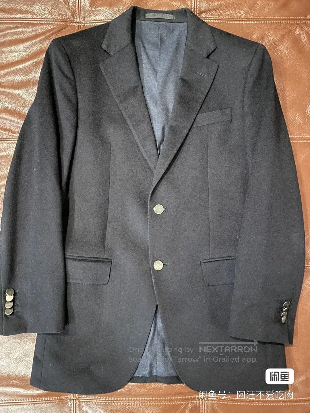 Valentino black cashmere blazer by valentino. Size US M / EU 48-50 / 2 - 1 Thumbnail