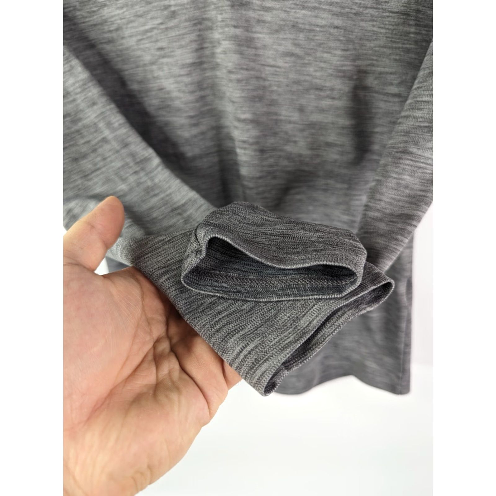 Under Armour UNDER ARMOUR Hoodie Small Grey Loose HeatGear Lightweight Pullover Sweatshirt Women Size S / US 4 / IT 40 - 3 Thumbnail