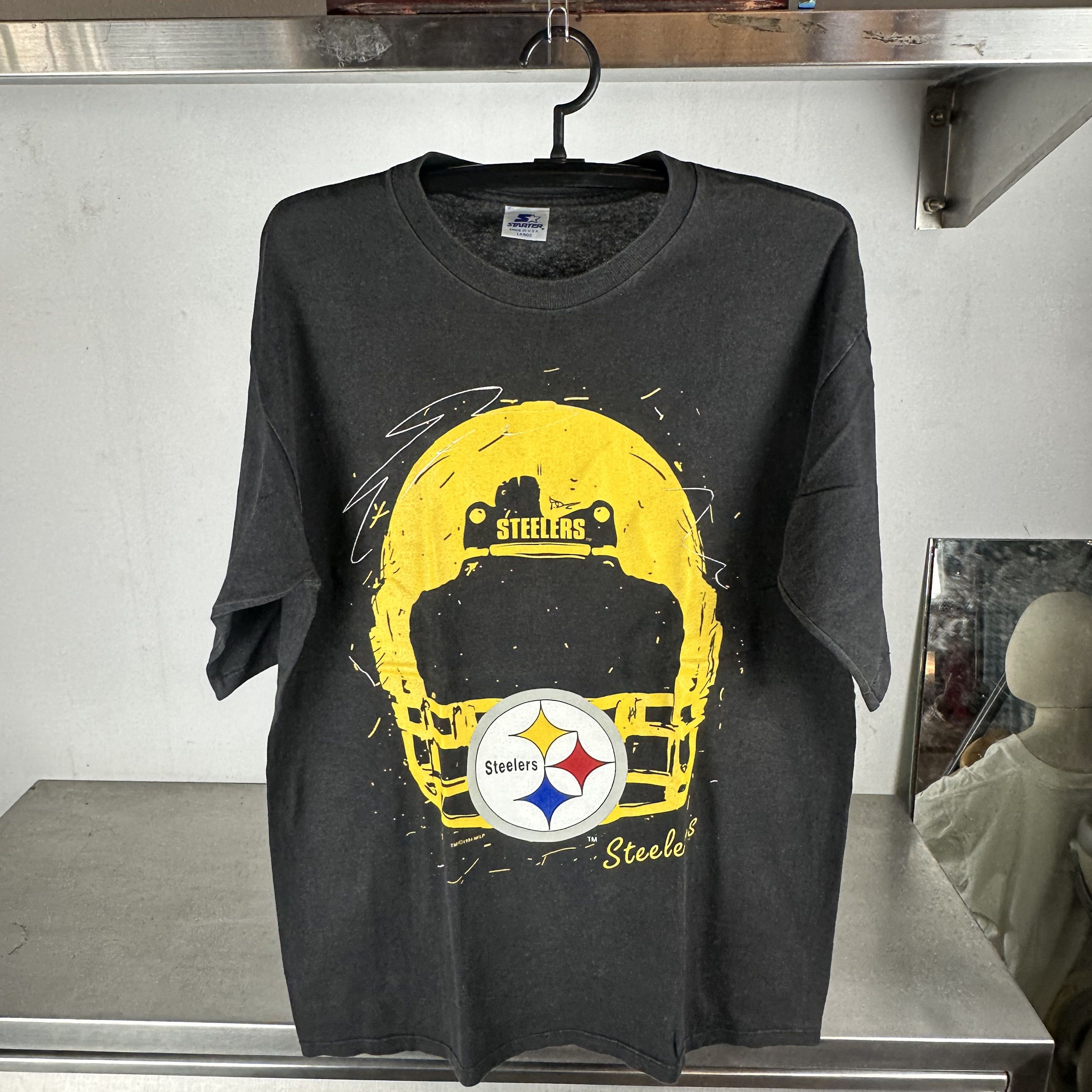 Vintage Vintage 1994 Pittsburgh Steelers NFL Starter Graphic T-shirt Size US L / EU 52-54 / 3 - 1 Thumbnail