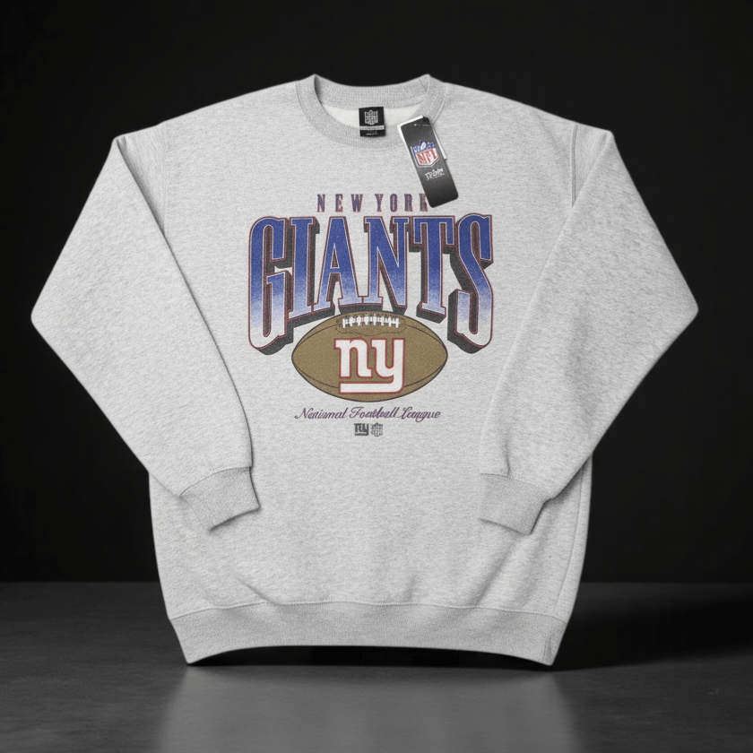 NFL NWT New York Giants Bundle Crewneck Sweatshirt & Beanie MD Size US M / EU 48-50 / 2 - 3 Thumbnail