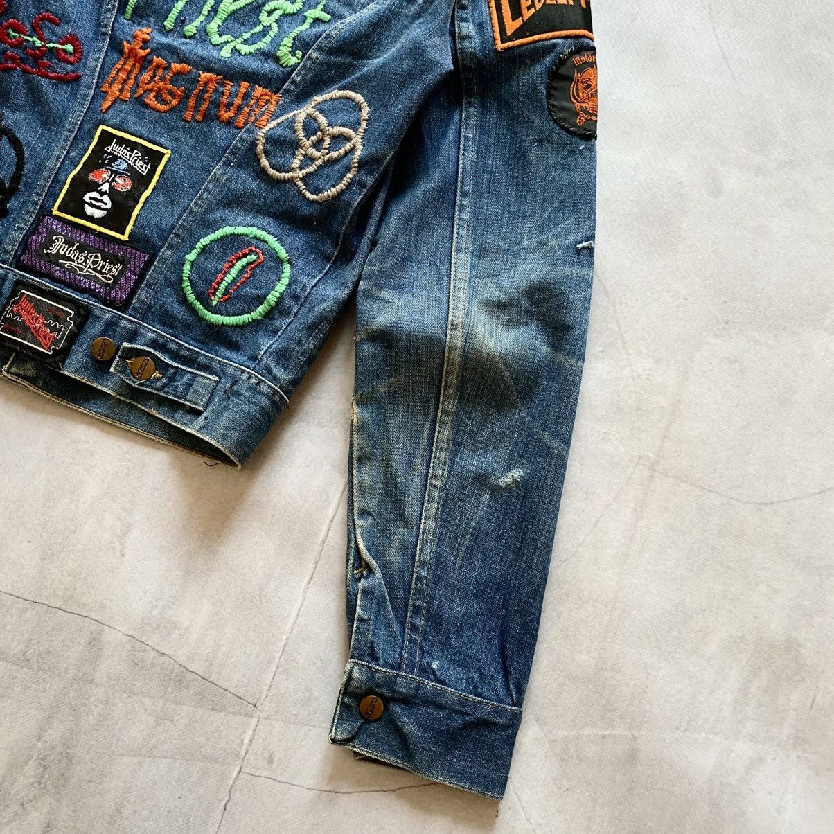 Band Tees × Vintage 80s Judas Priest Motörhead Wrangler Handmade Denim Jacket Size US S / EU 44-46 / 1 - 9 Thumbnail