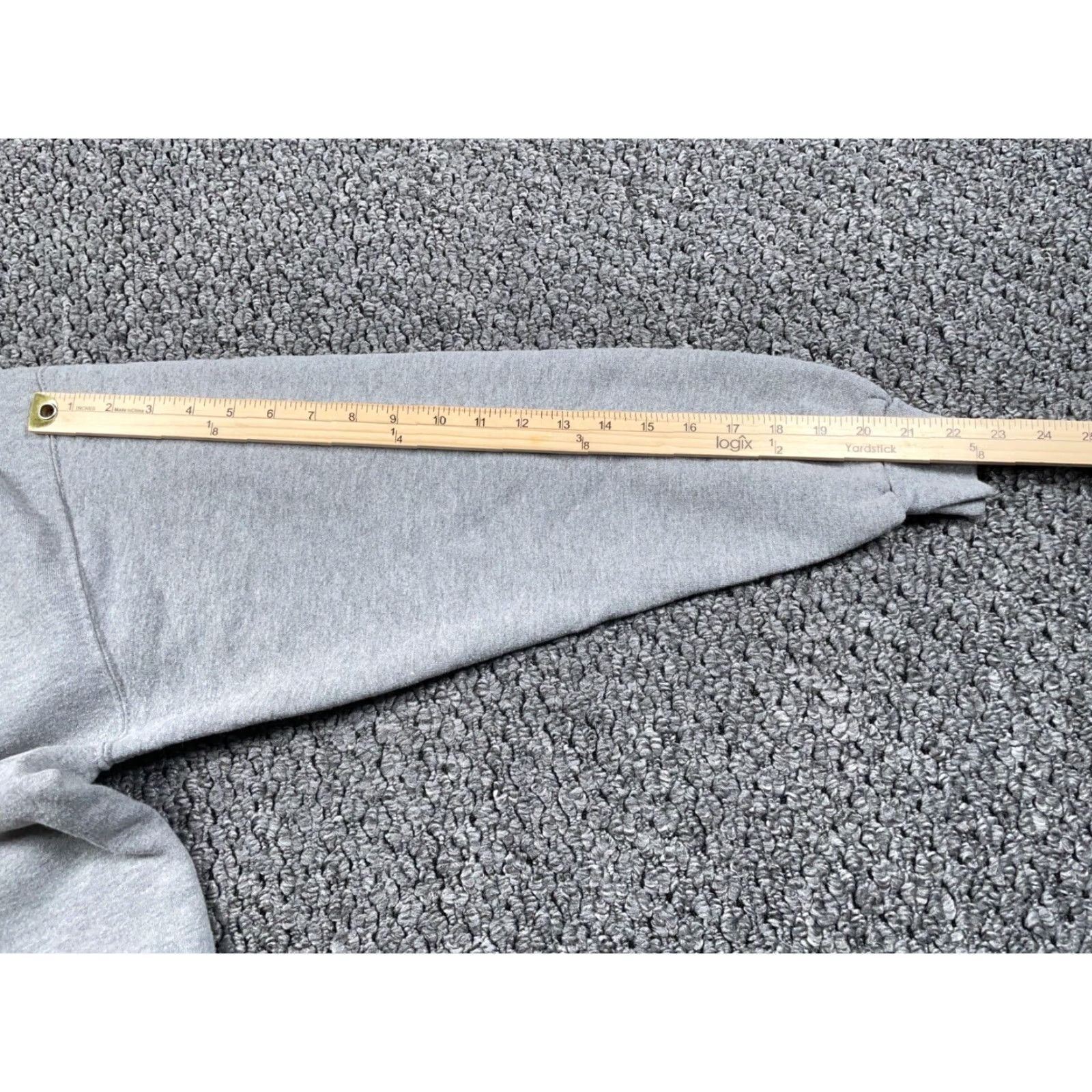 Jerzees JERZEES St. Mary's of Michigan Flight Center Sweatshirt Adult Large Gray Graphic Print 90s Mens Size US L / EU 52-54 / 3 - 7 Thumbnail