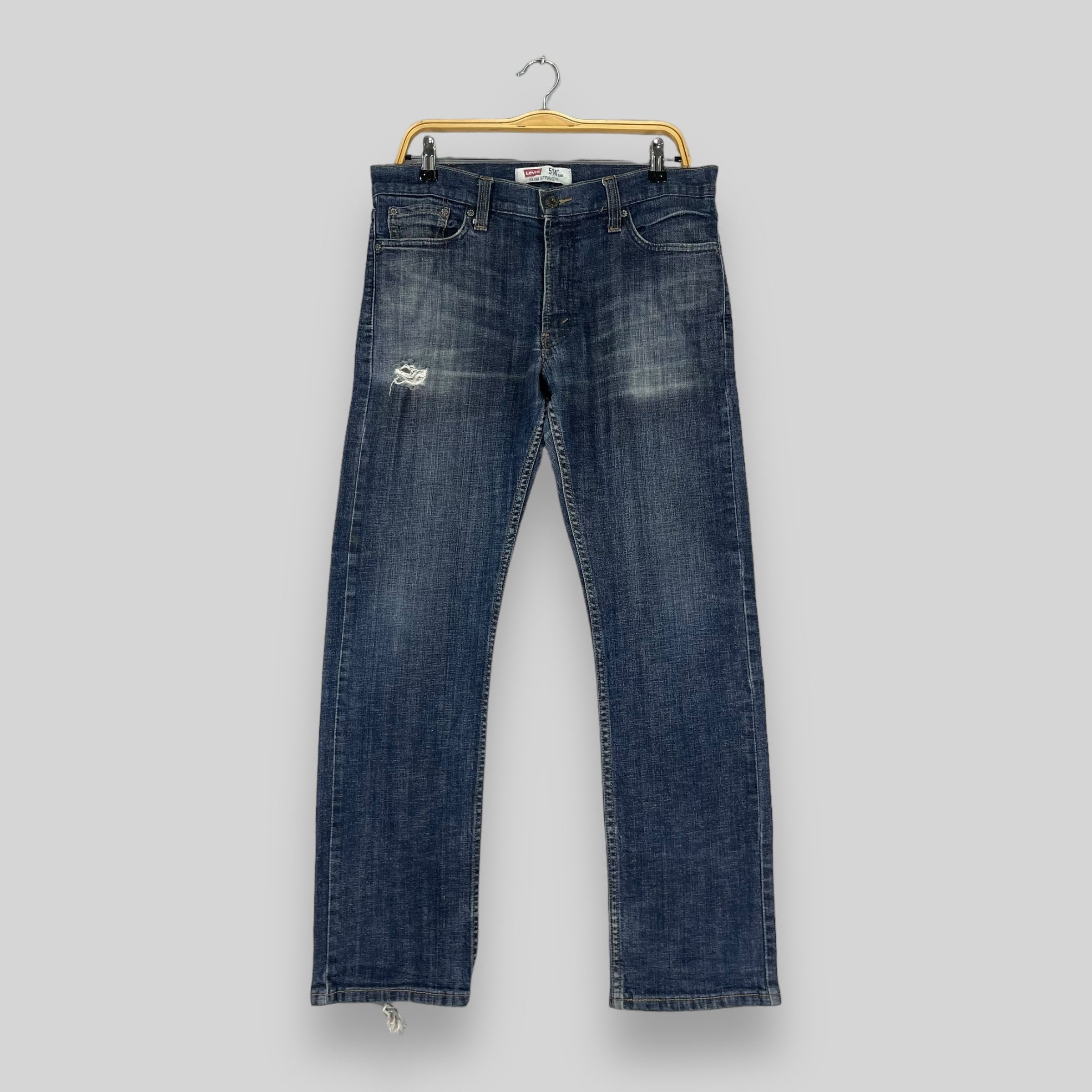Levi's W34 L30 Vintage 514 Slim Straight Distressed Ripped Jeans Size US 34 / EU 50 - 1 Thumbnail