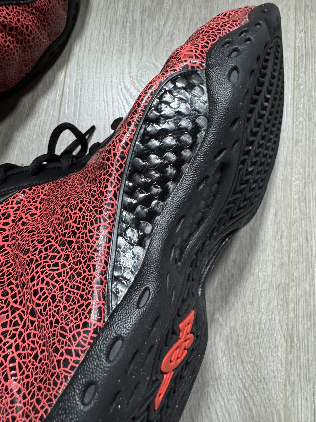 Nike Nike Air Foamposite One Cracked Lava Mens Shoes Sneakers Size US 10.5 / EU 43-44 - 14 Thumbnail