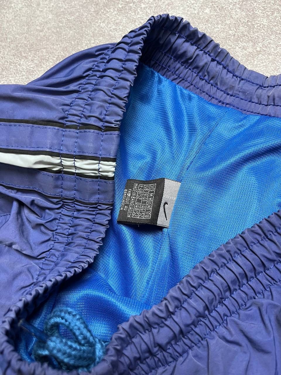 Nike × Vintage Vintage Nike Swoosh Nylon Baggy Trackpants M 32 Size US 32 / EU 48 - 3 Thumbnail