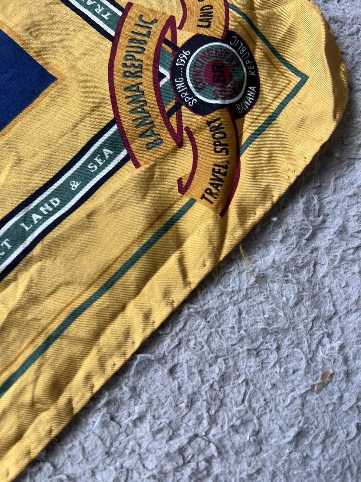 Banana Republic Silk Shawl Banana Republic World Races 100% Silk Size ONE SIZE - 3 Thumbnail