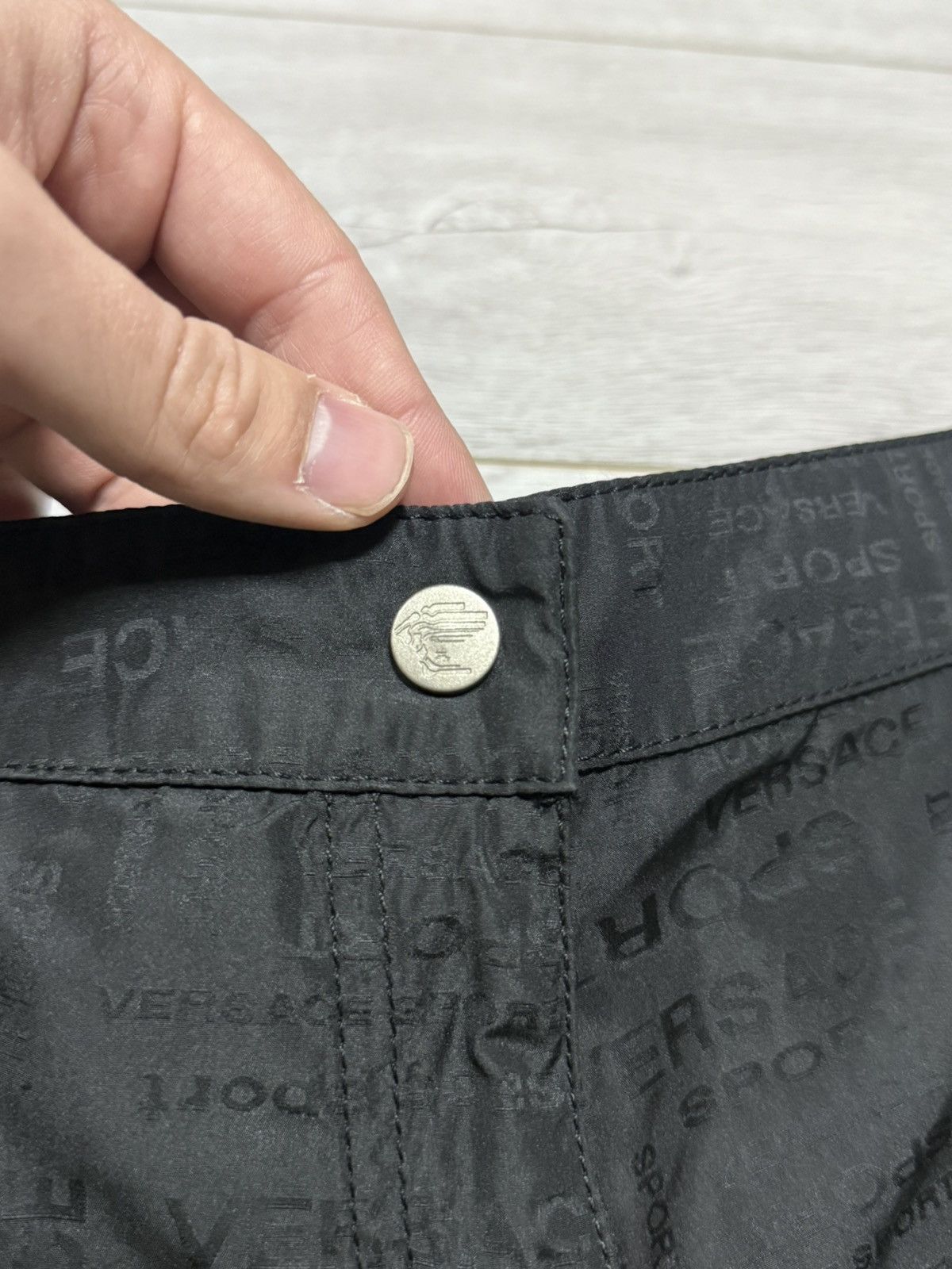 Versace Gianni Versace monogram all over print pants nylon Size 30" / US 8 / IT 44 - 5 Thumbnail