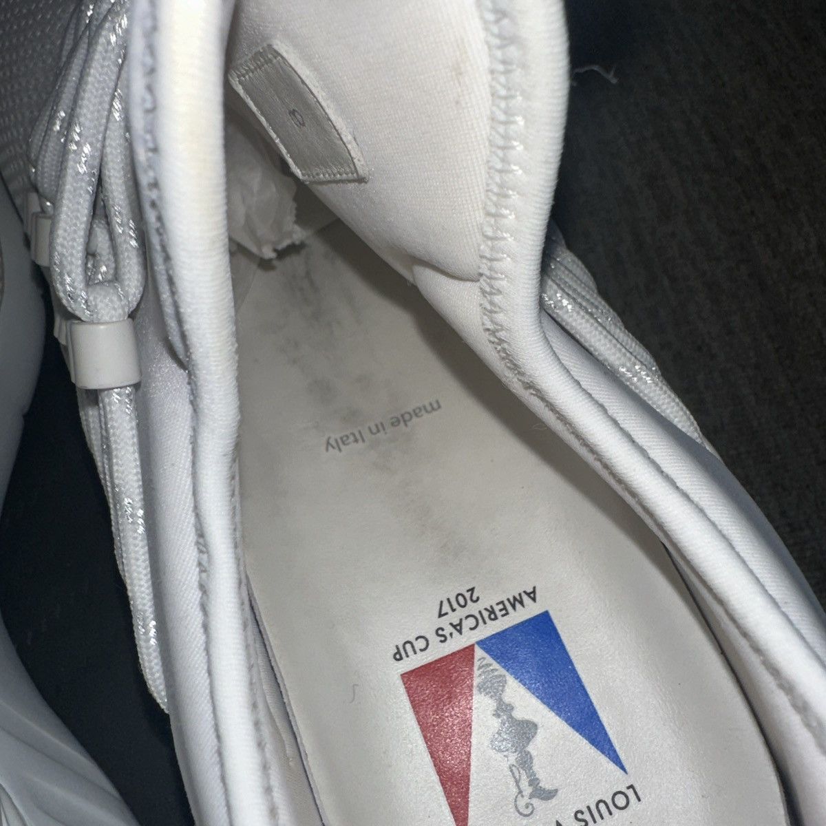 Louis Vuitton Louis Vuitton Fastlane Sneaker White Sz. 9 Size US 9 / EU 42 - 5 Thumbnail