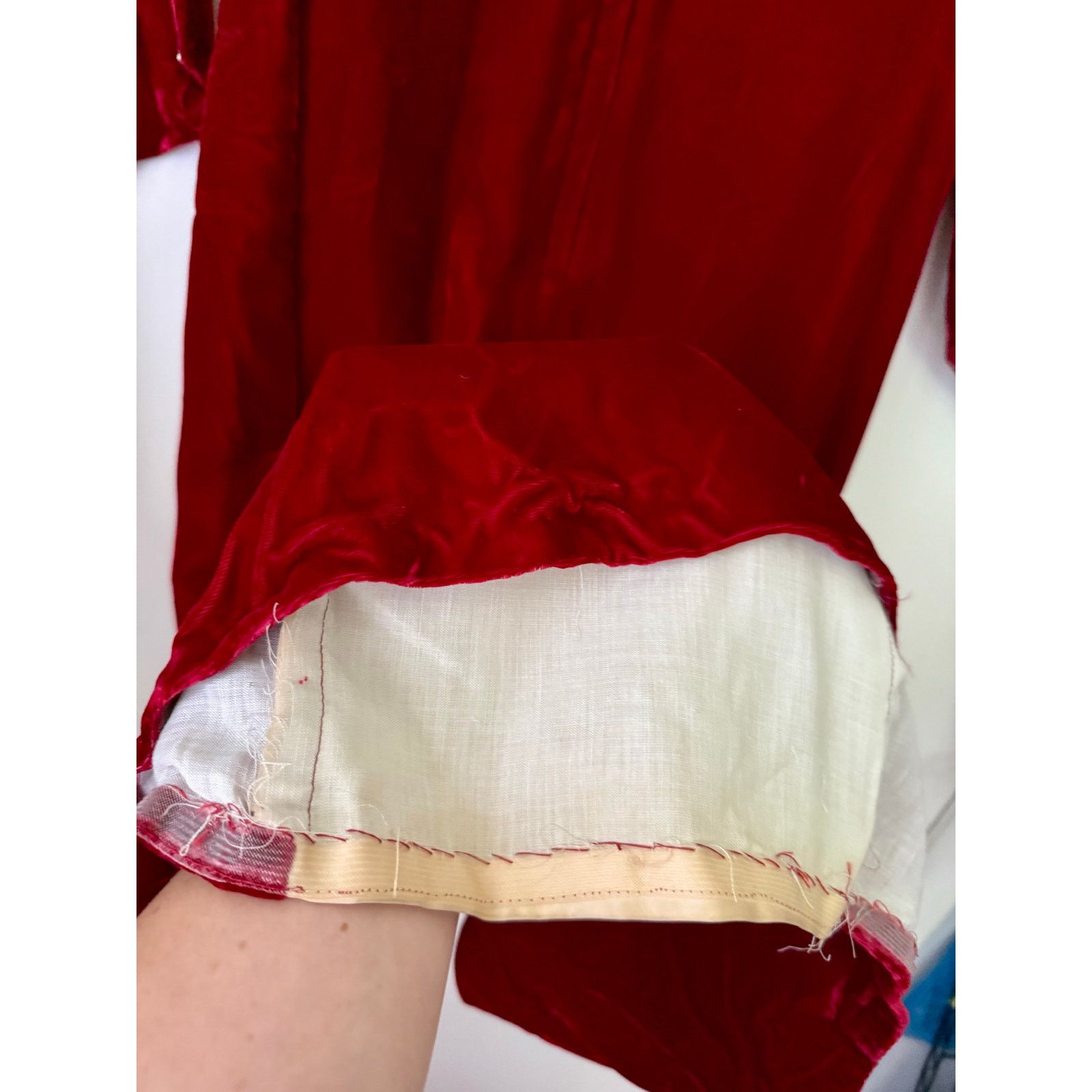 Vintage Vintage 60’s Red Velvet Bow Dress XS Renaissance Medieval Size XS / US 0-2 / IT 36-38 - 7 Thumbnail