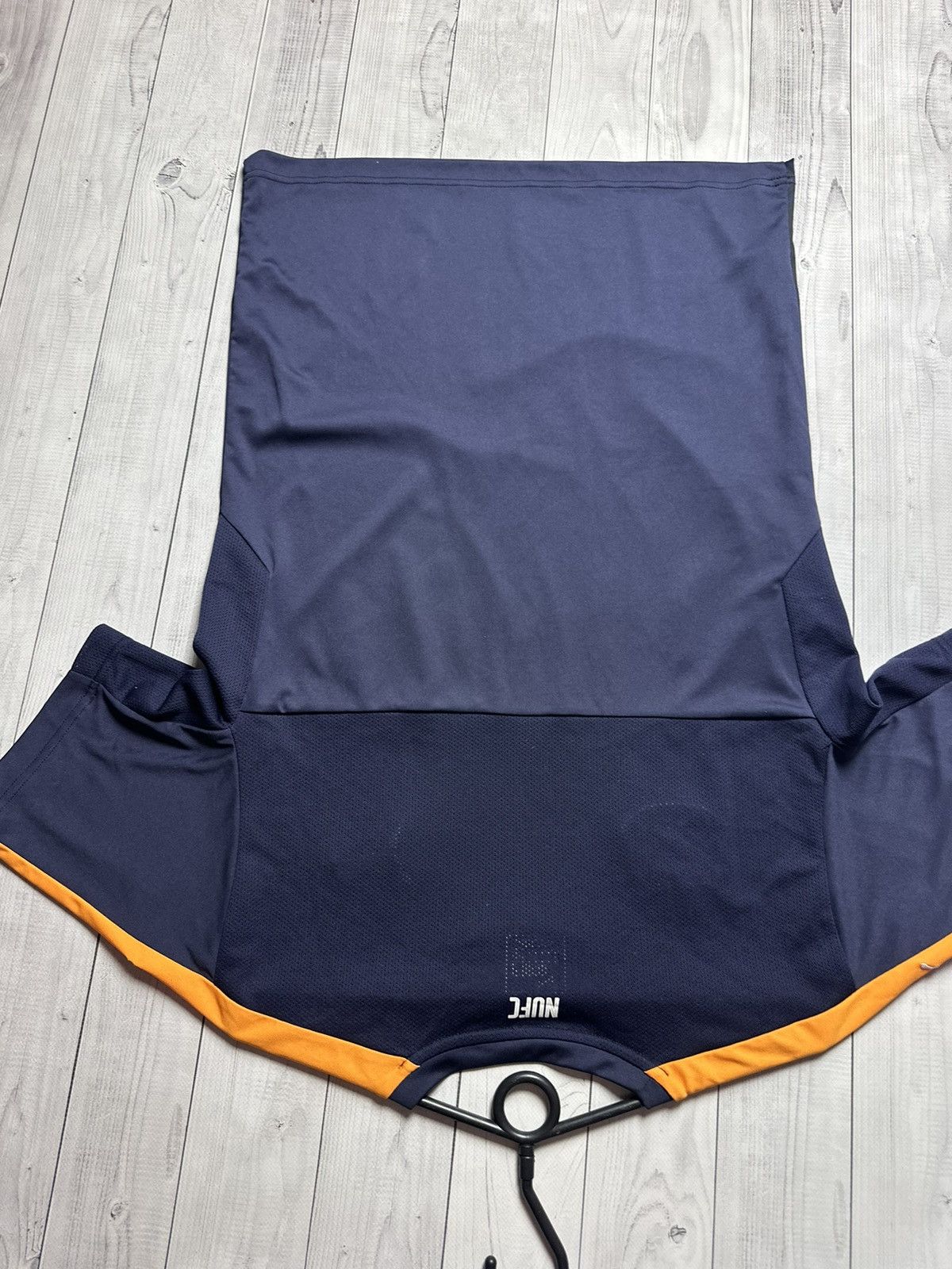 Puma × Vintage Vintage puma New Castle United soccer jersey size M Size US M / EU 48-50 / 2 - 9 Thumbnail