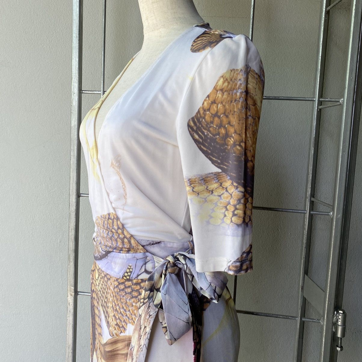 Just Cavalli Just Cavalli White Botanical Wrap Dress Size XS / US 0-2 / IT 36-38 - 20 Thumbnail