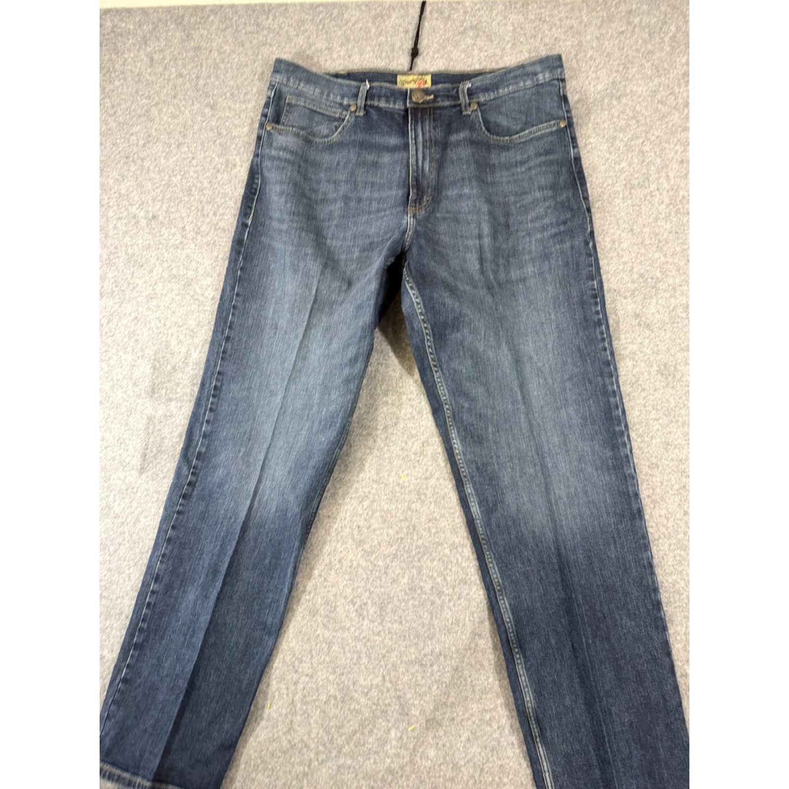 Wrangler Wrangler Jeans Mens 36x34 Blue Denim Stretch Straight Leg Five Pockets Size US 36 / EU 52 - 2 Thumbnail