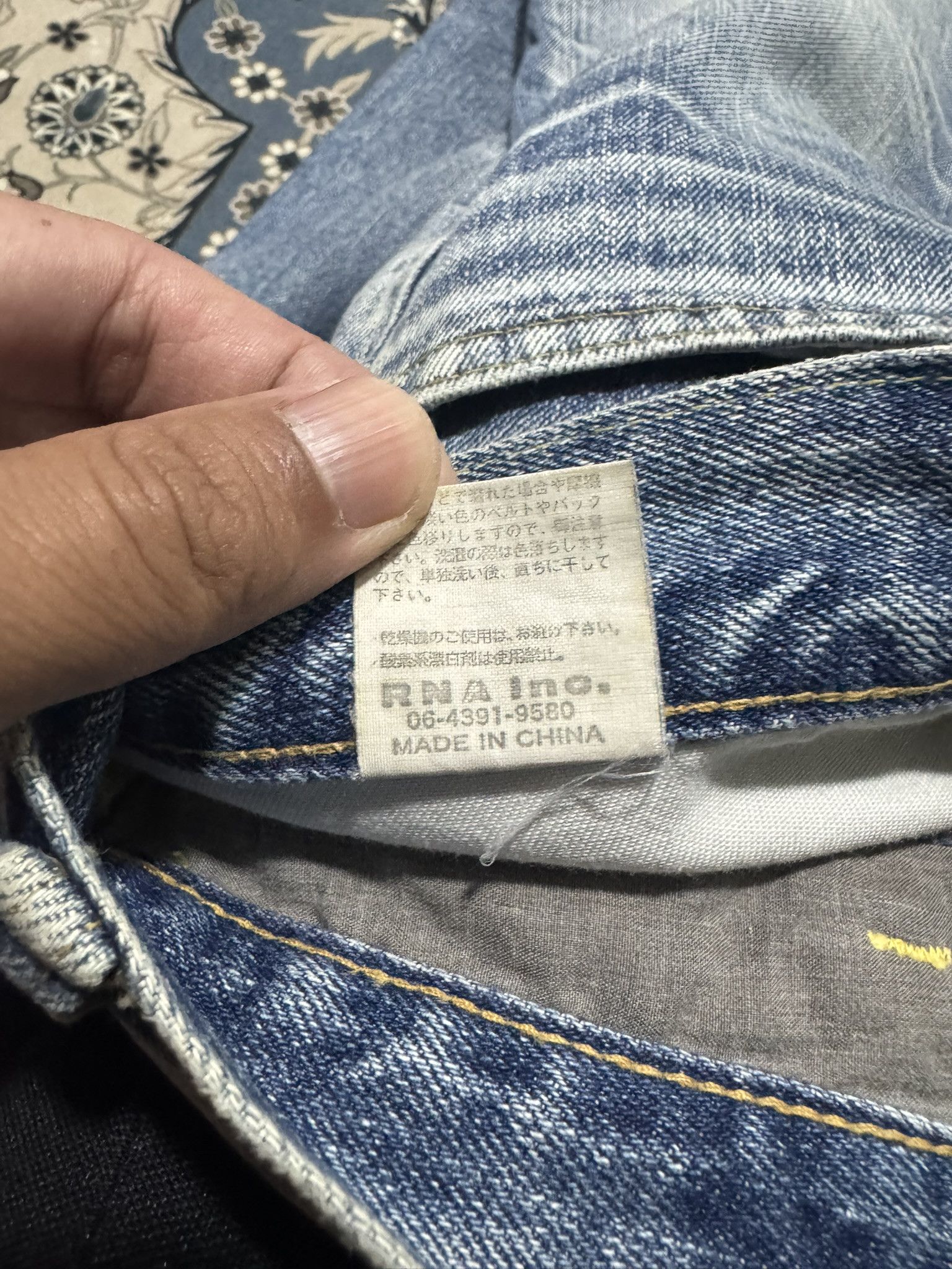 Beauty Beast × Japanese Brand Vintage Japanese Brand RNA Distressed Jeans Sun Faded Size US 32 / EU 48 - 9 Thumbnail