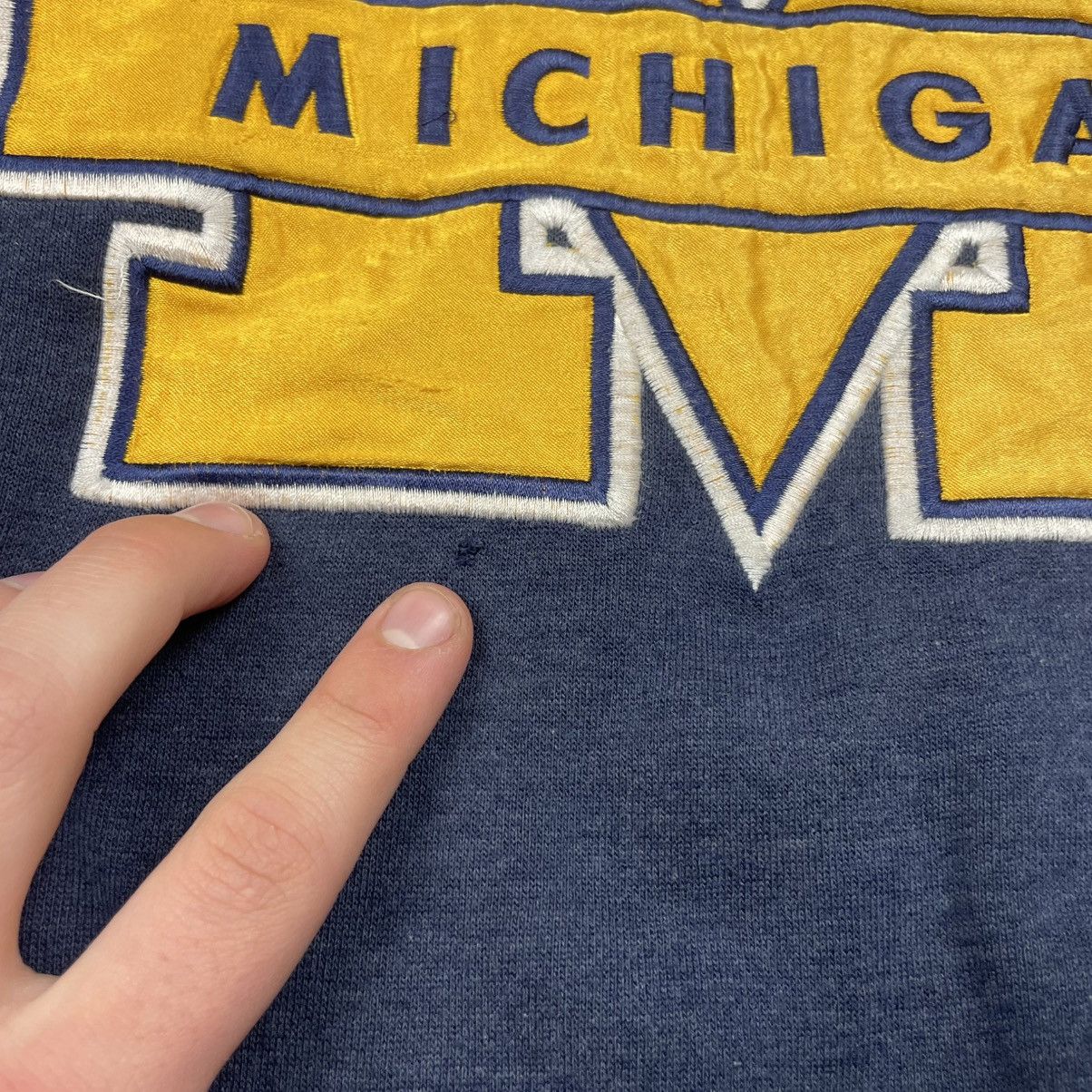Starter Vintage Starter Michigan Wolverines Sweatshirt Rare 90s Size US L / EU 52-54 / 3 - 2 Thumbnail