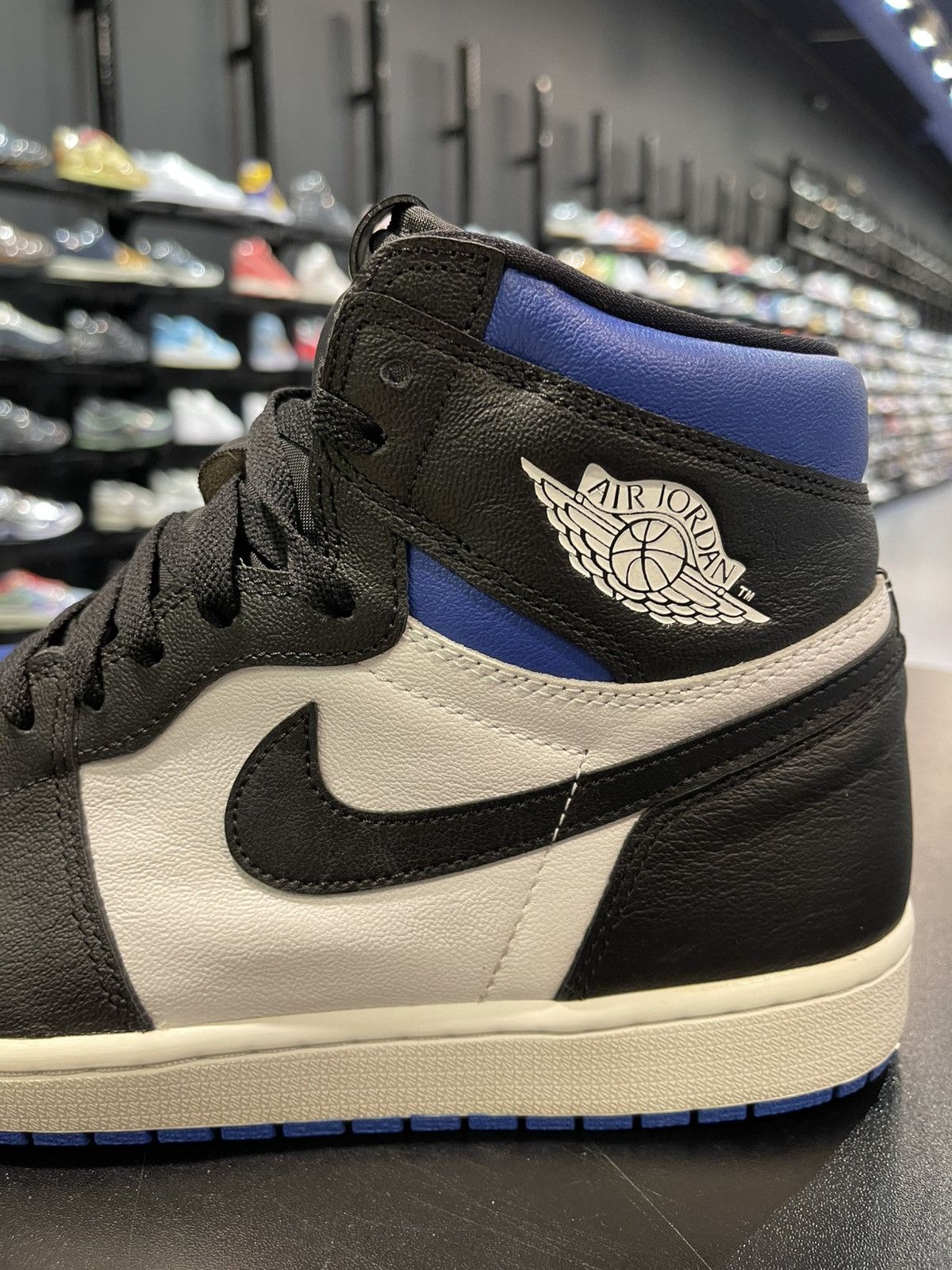 Jordan Brand Size 13 - Jordan 1 Retro High Royal Toe Size US 13 / EU 46 - 5 Thumbnail