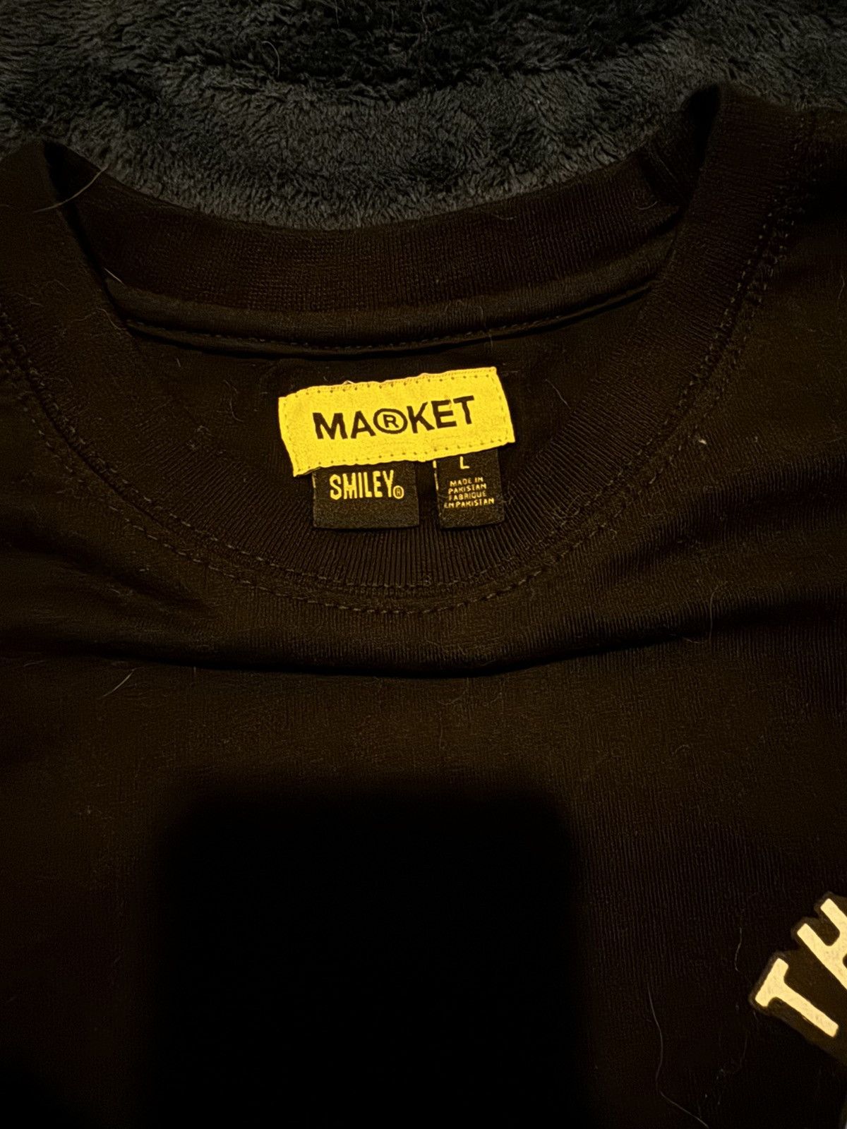 Market Market the world is yours Size US L / EU 52-54 / 3 - 3 Thumbnail