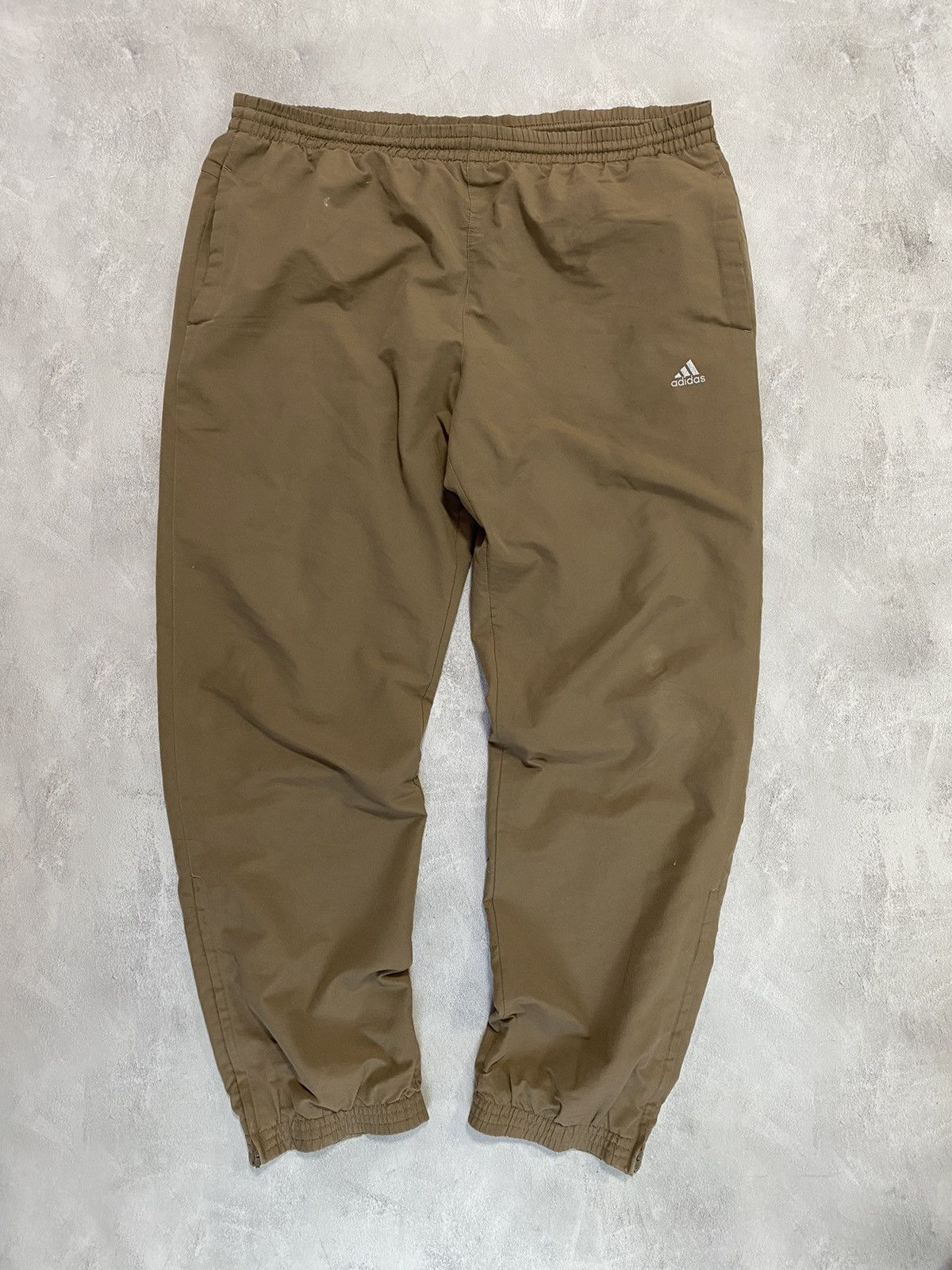 Adidas × Vintage 🔶 Vintage Baggy Track Pants Adidas Brown XL XXL Size US 40 / EU 56 - 1 Thumbnail