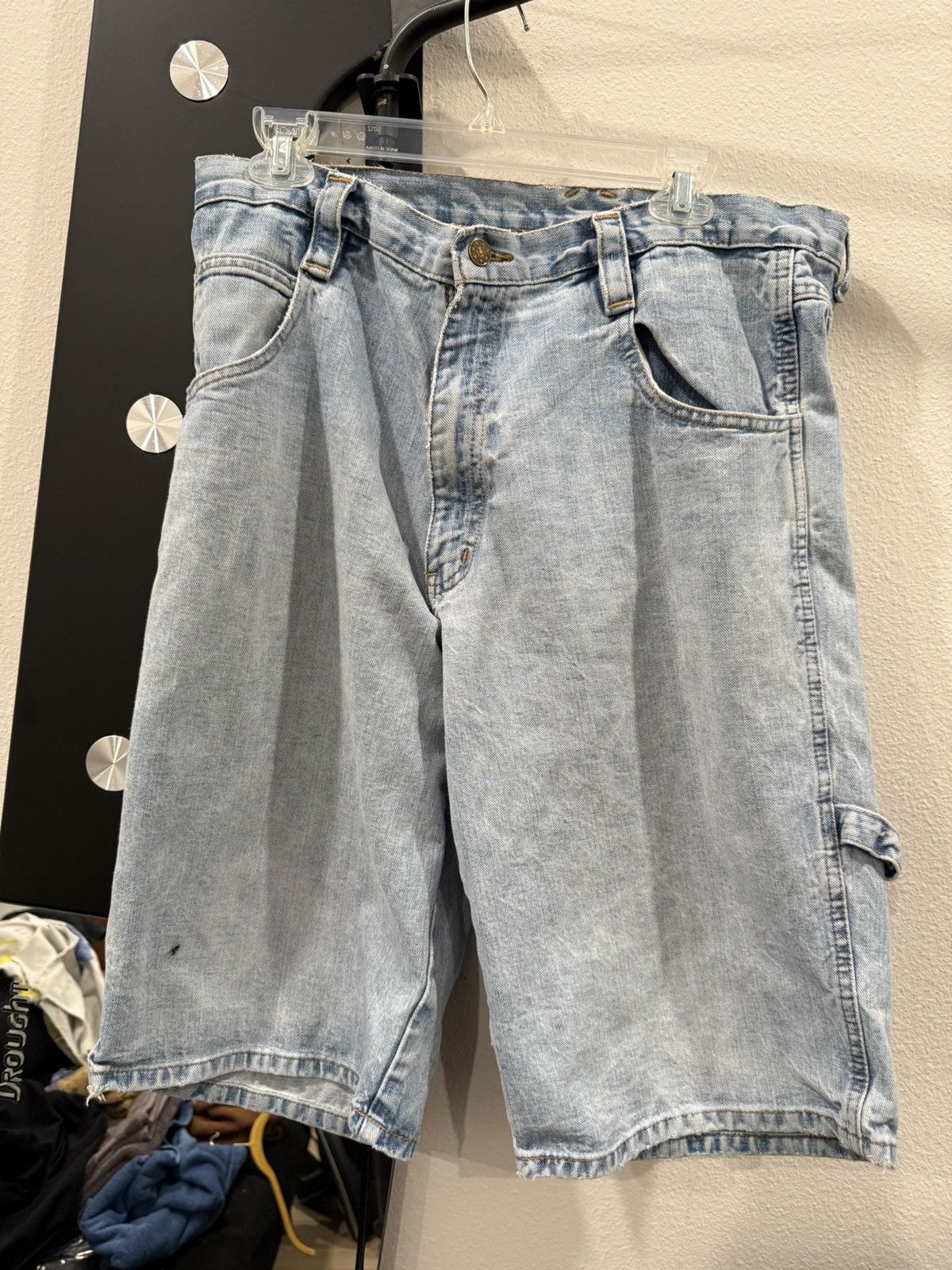 Nike 90s Nike embroidered denim shorts. Size US 34 / EU 50 - 2 Thumbnail