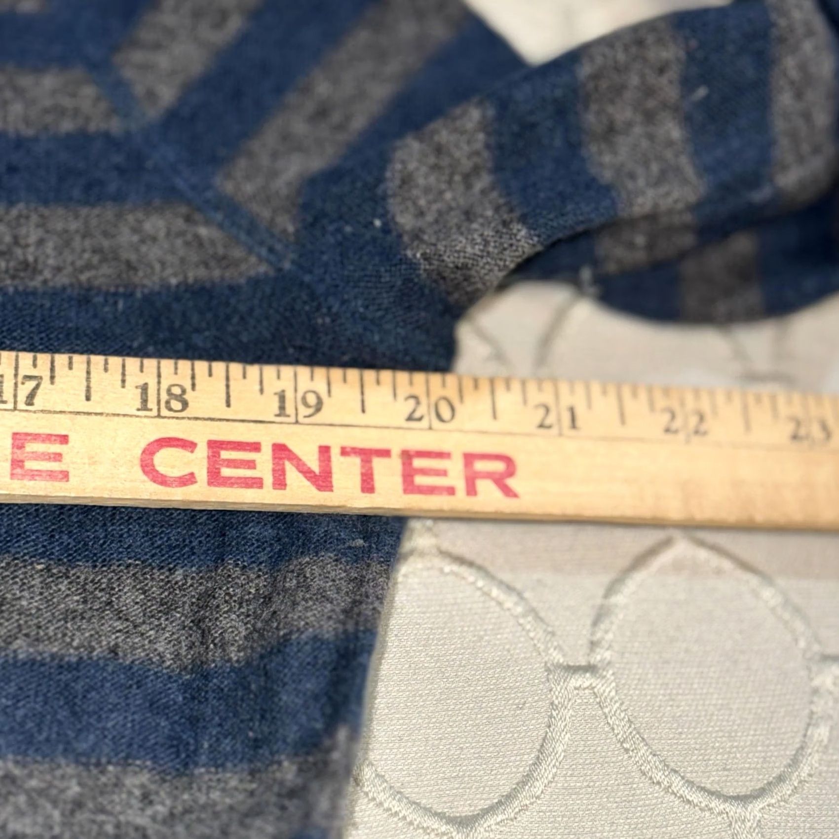 Banana Republic Banana Republic Sweater Mens Medium Blue Gray Striped Merino Wool Italian Yarn Crew Neck Knit Pullover Nylon Size US M / EU 48-50 / 2 - 5 Thumbnail