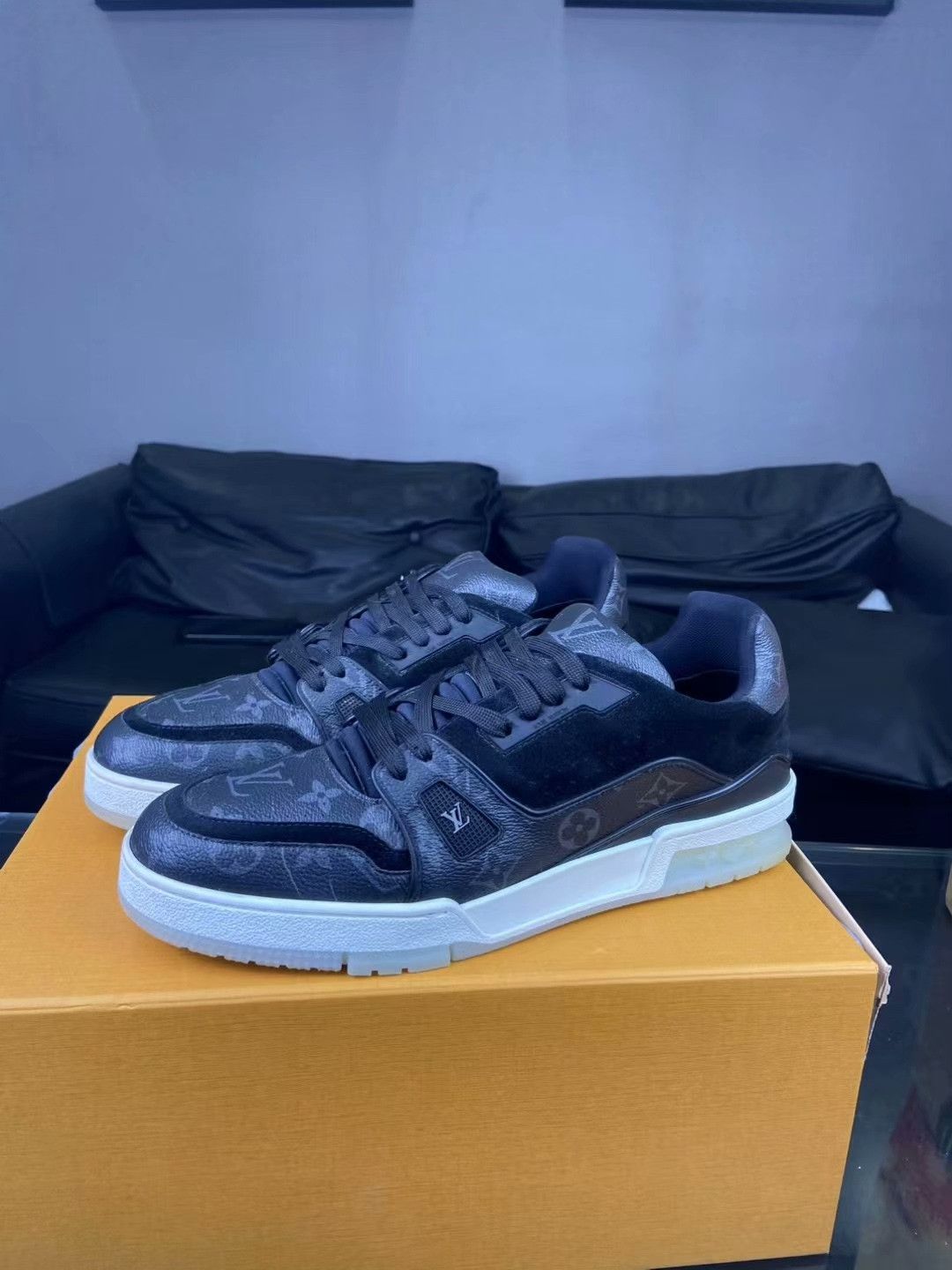 Louis Vuitton Louis Vuitton Training Black Lowtop Sneakers 10.5 Men Size US 10.5 / EU 43-44 - 1 Thumbnail