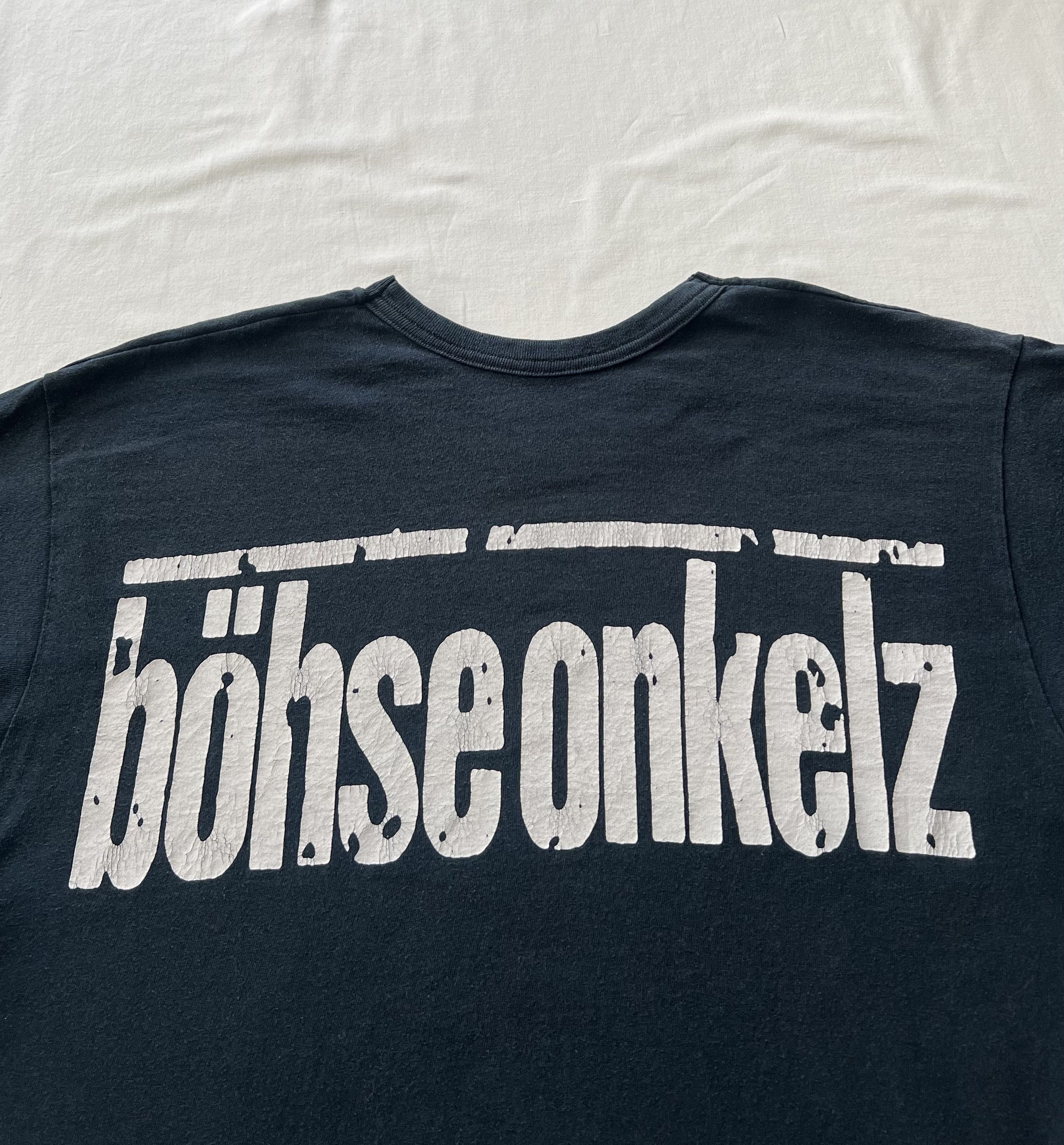 Band Tees Vintage 2000s Böhse Onkelz Rock Band Black T-shirt Size US S / EU 44-46 / 1 - 8 Thumbnail