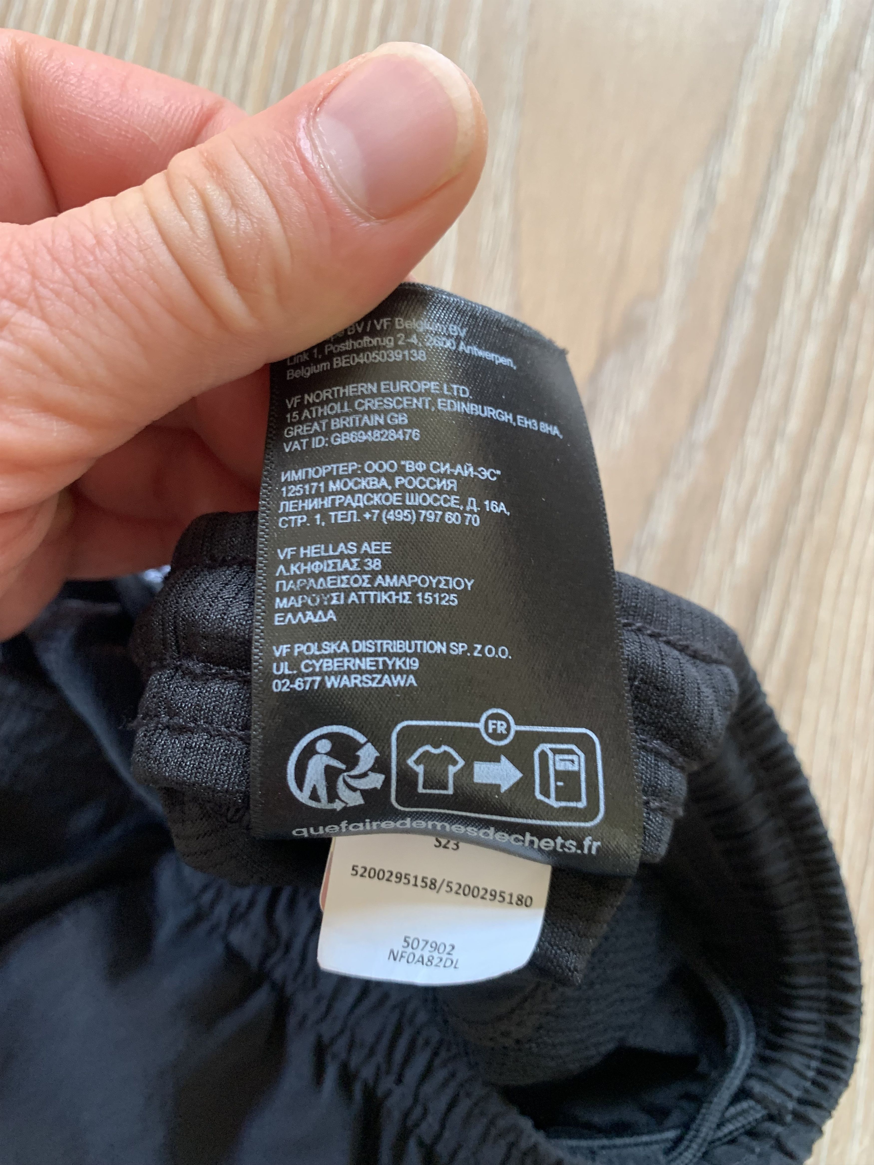 The North Face The North Face Boys Junior Youth Kids Shorts Size US 26 / EU 42 - 8 Thumbnail