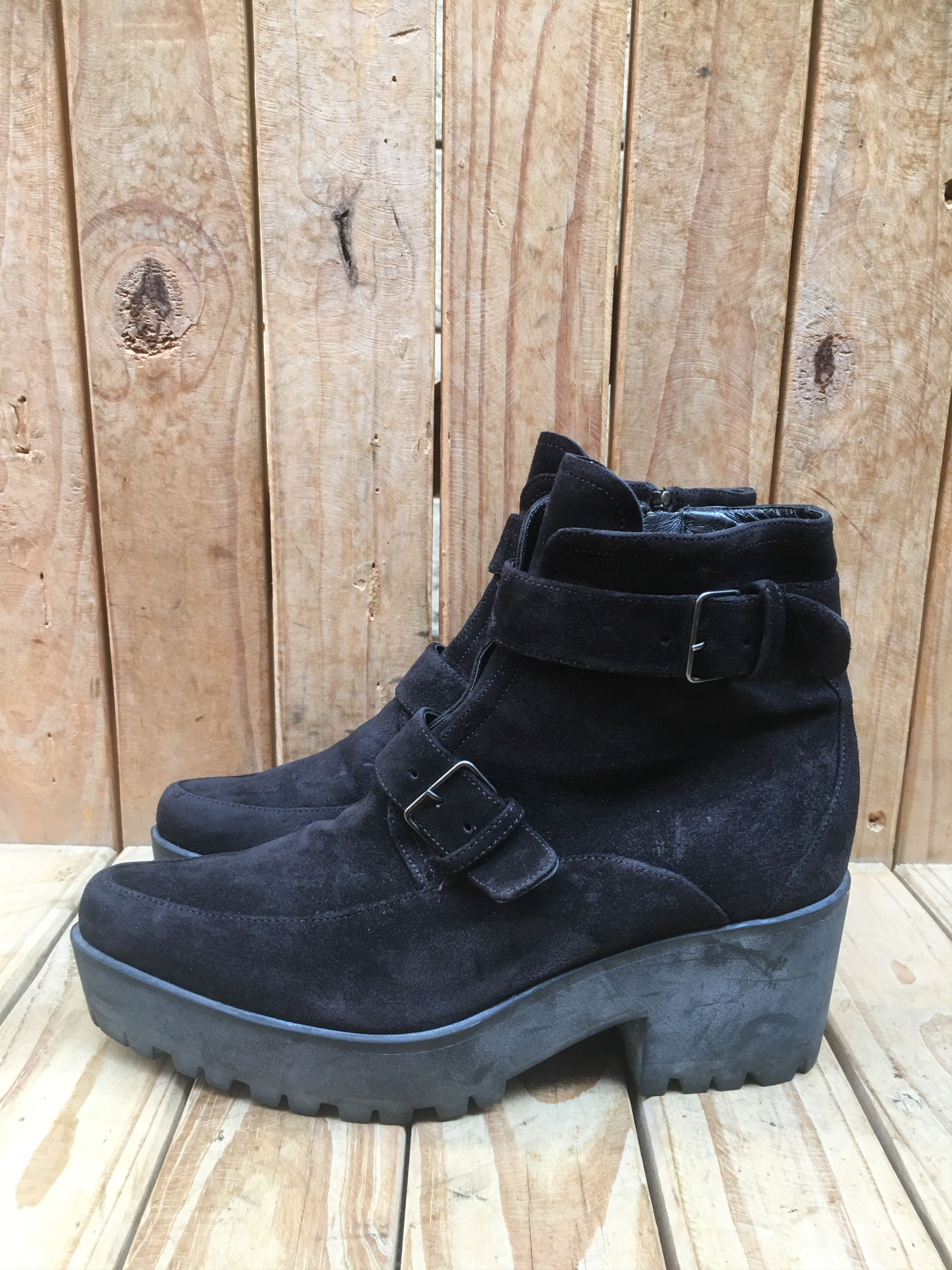 Miu Miu Miu miu heeled suede buckled boots Size US 7 / IT 37 - 14 Thumbnail