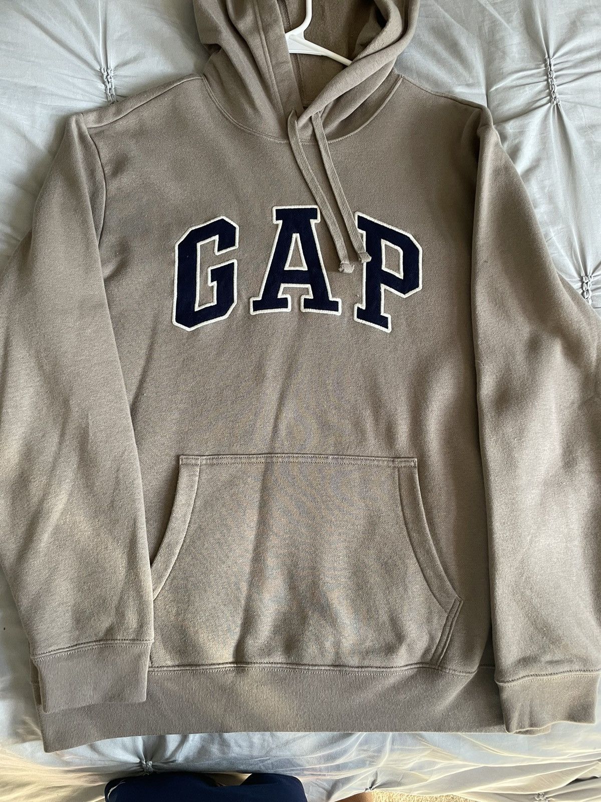 Gap GAP embroidered hoodie Size US L / EU 52-54 / 3 - 1 Thumbnail