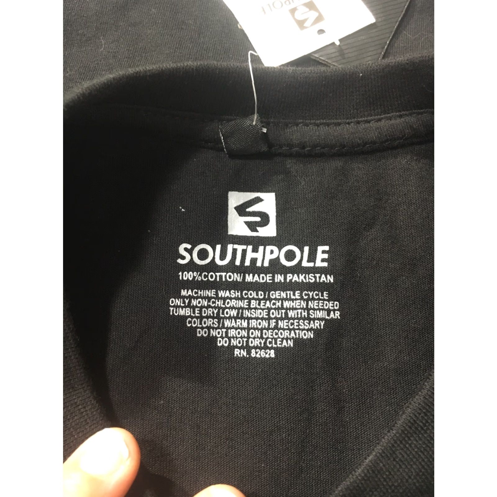 Southpole Southpole Graphic T-shirt Medium Short Sleeve Crew Neck Black Cotton Knit Men Regular Scorpion Tiger Logo Bejeweled 2010s Hip Hop Y2K Classic Size US M / EU 48-50 / 2 - 7 Thumbnail