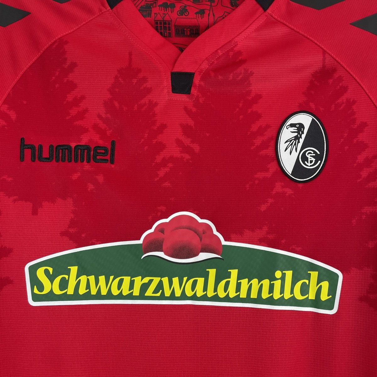 Hummel SC Freiburg Home Men’s Jersey Shirt 2018/2019 size M Size US M / EU 48-50 / 2 - 2 Thumbnail