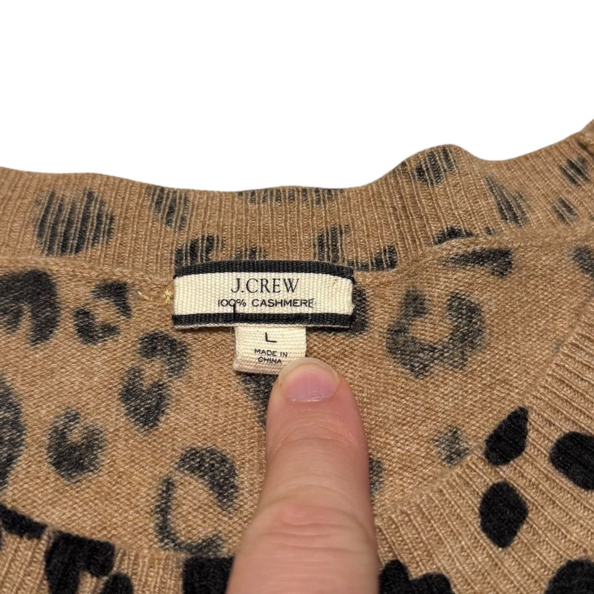 J.Crew J. Crew Leopard Print Cashmere Sweater Women's Large Size L / US 10 / IT 46 - 4 Thumbnail