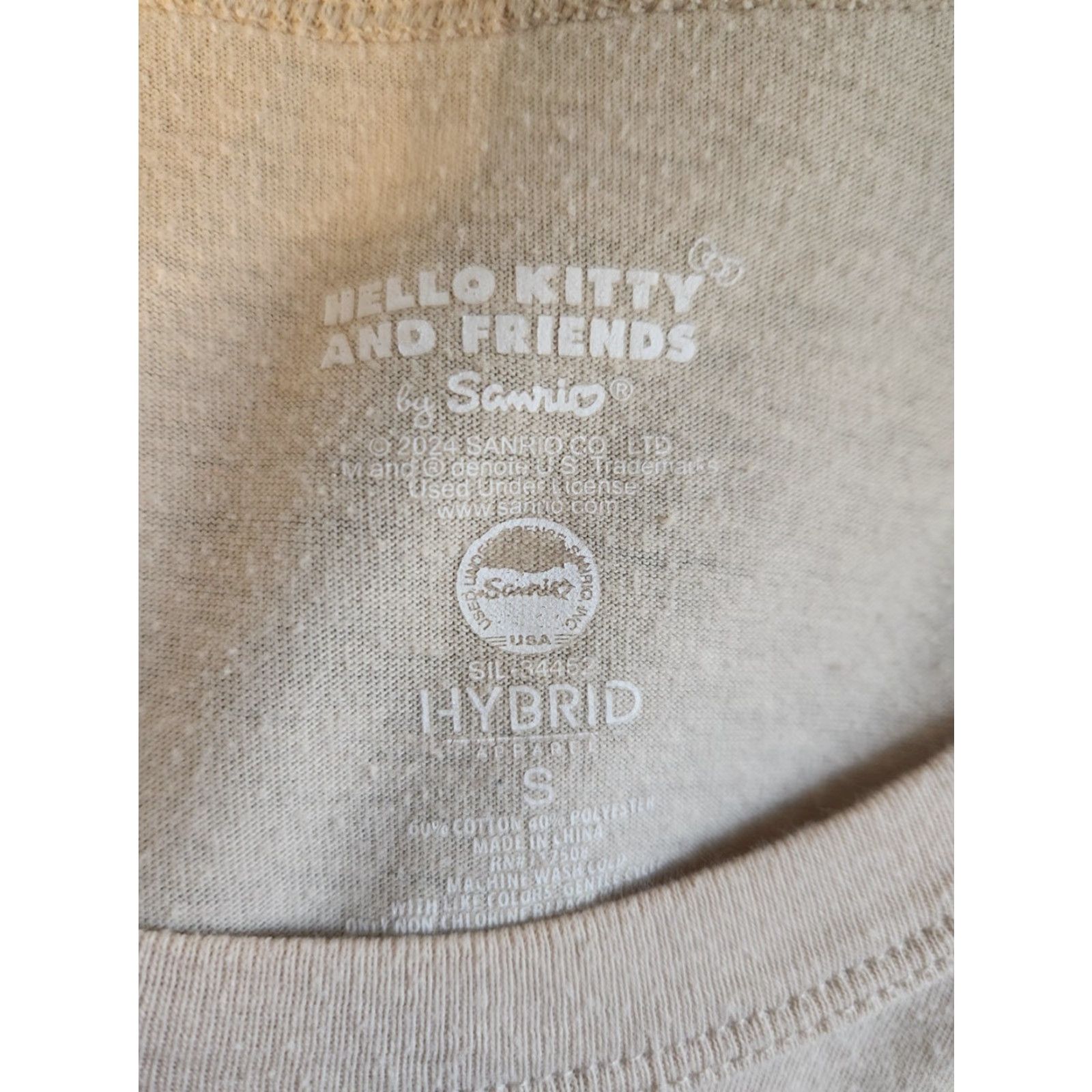 Vintage Hello Kitty and Friends Shirt Womens Small Beige Short Sleeve Sanrio Shirt Size S / US 4 / IT 40 - 2 Thumbnail