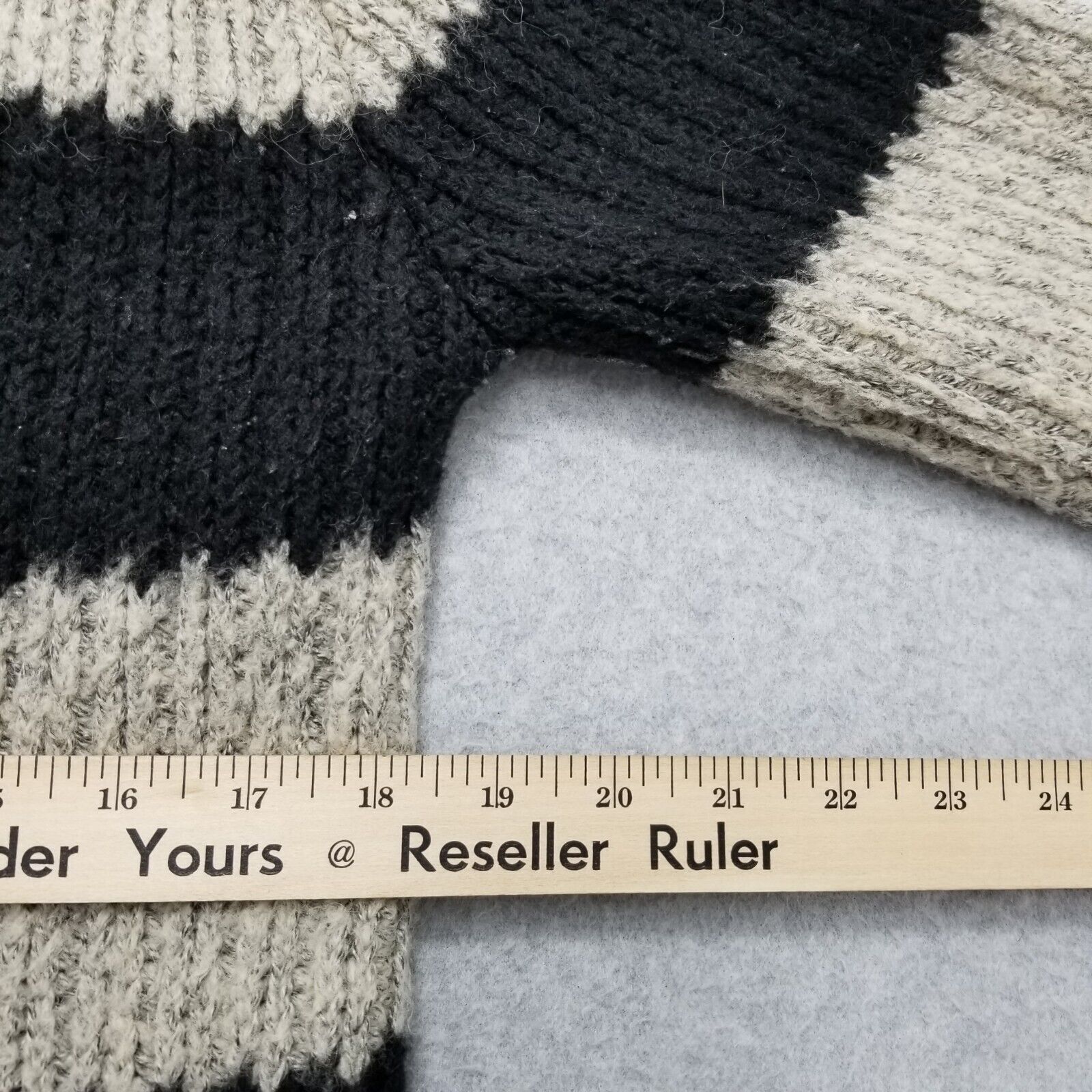 Forever 21 Forever 21 Sweater Womens Large Cardigan Buttons Long Sleeve Size L / US 10 / IT 46 - 7 Thumbnail