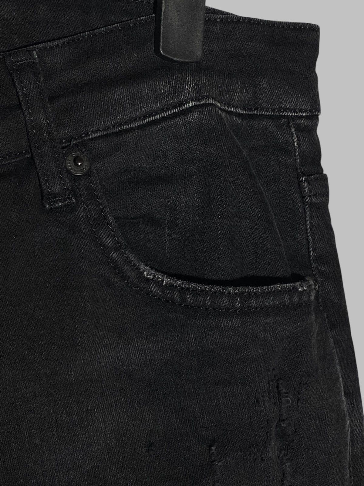 Dsquared2 Dsquared2 Washed Denim Jeans Y2K Distressed Style Size US 34 / EU 50 - 9 Thumbnail