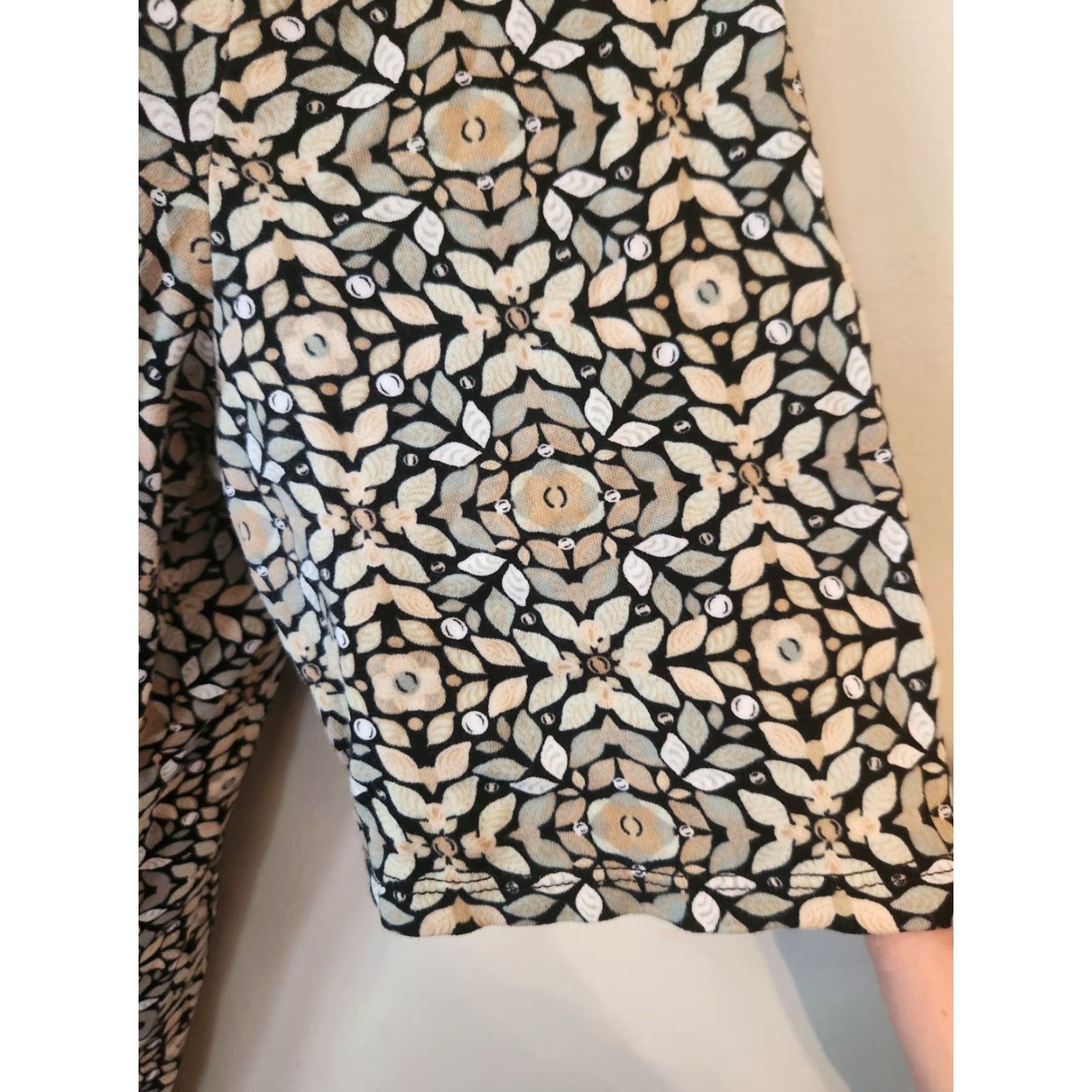 Croft & Barrow Croft & Barrow Blouse V-Neck Short Sleeve Top Womens 2X Multicolor Floral Geometric Pattern Casual Easy Care 100% Cotton Size XXL / US 16-18 / IT 52-54 - 4 Thumbnail