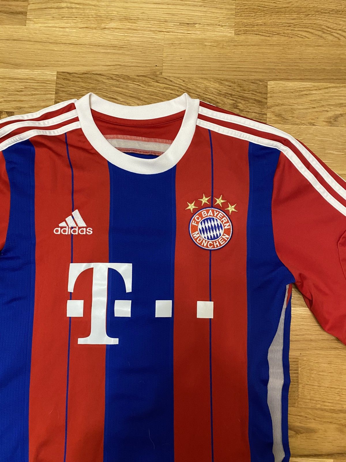 Adidas Bayern Munich 2014/15 Home Football ShirtJersey AdidasSize M Size US M / EU 48-50 / 2 - 2 Thumbnail