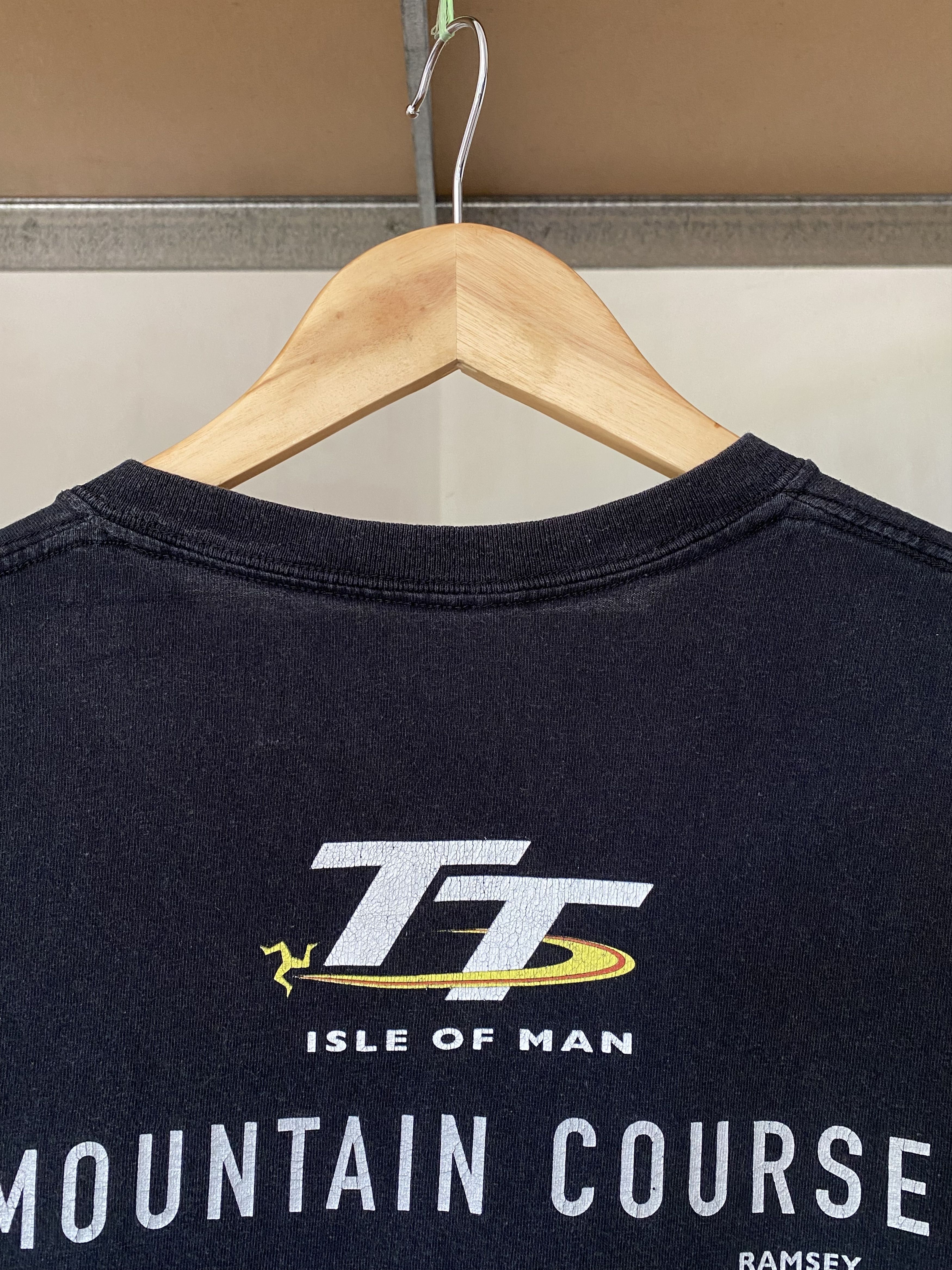 Vintage TT Isle Of Man Vintage 2000s The Ultimate Moto Racing Tee Size US L / EU 52-54 / 3 - 8 Thumbnail