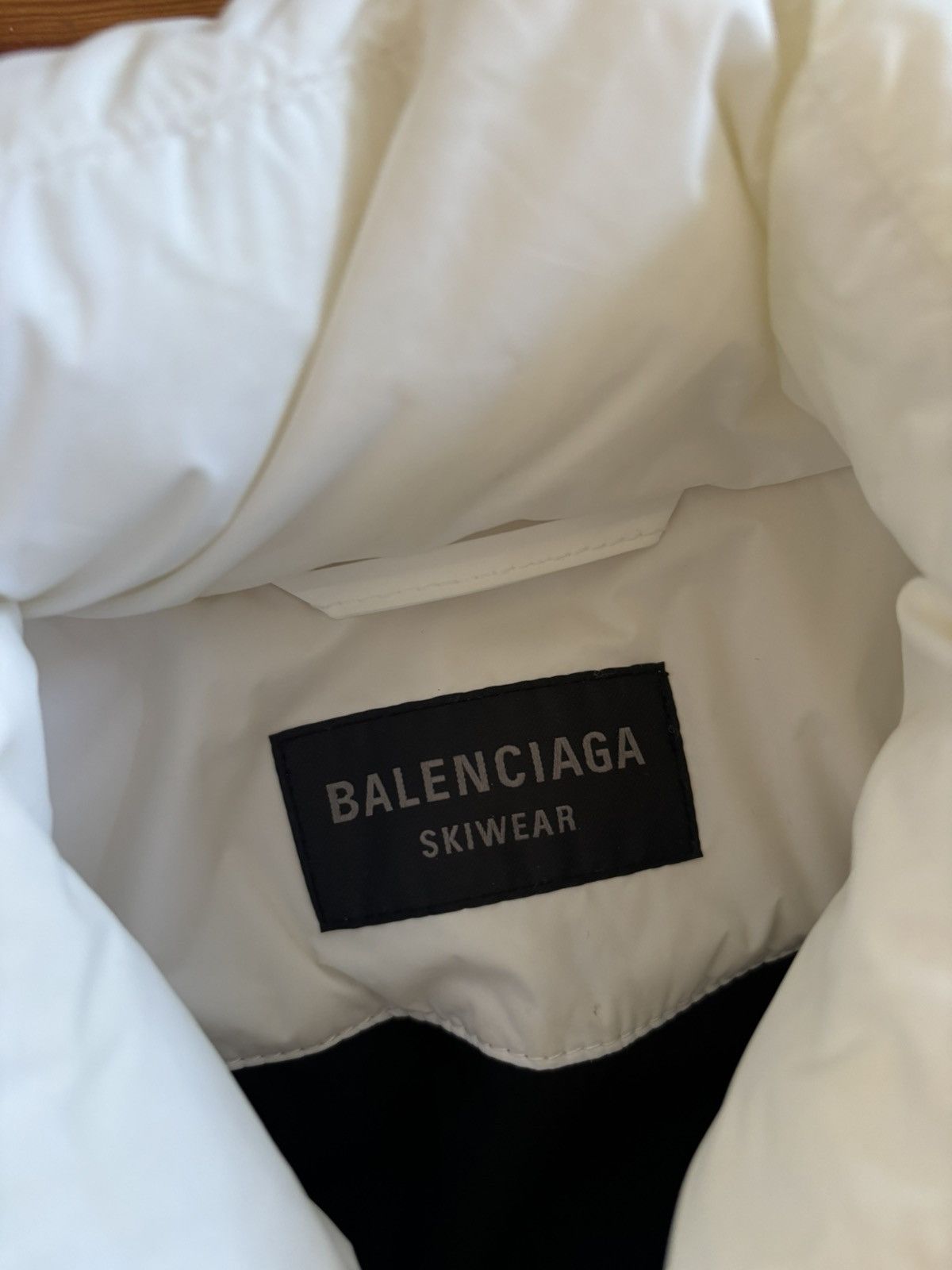 Balenciaga $3800 White Sport Logo Puffer Vest Size US M / EU 48-50 / 2 - 4 Thumbnail