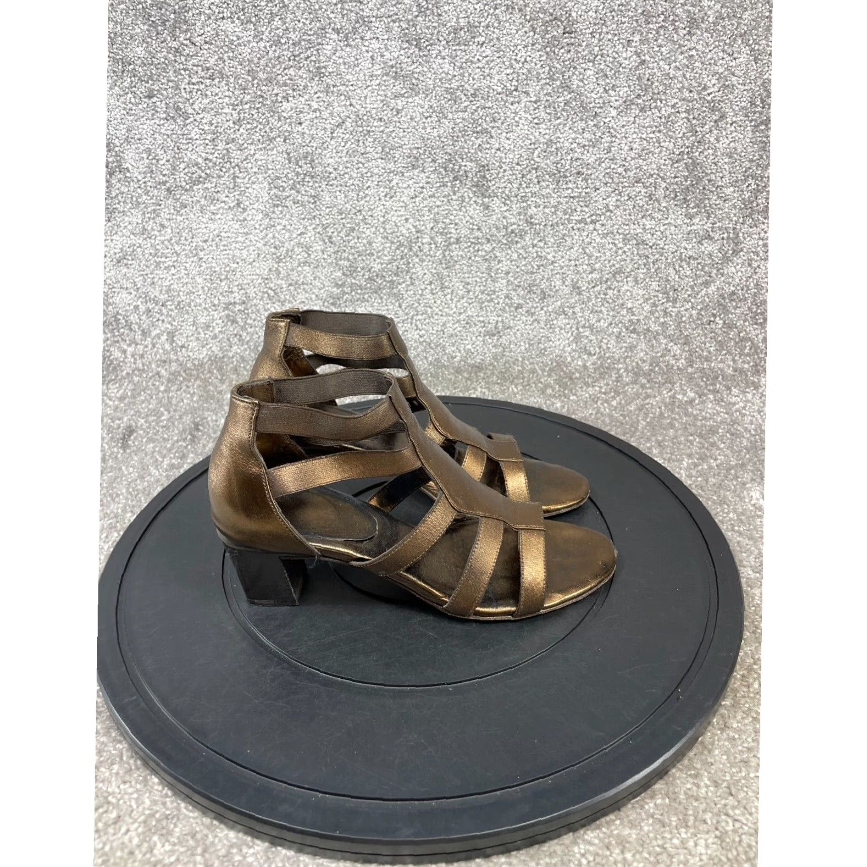 Rangoni Sandals Womens Size 7 Extra Large XL Brown Leather