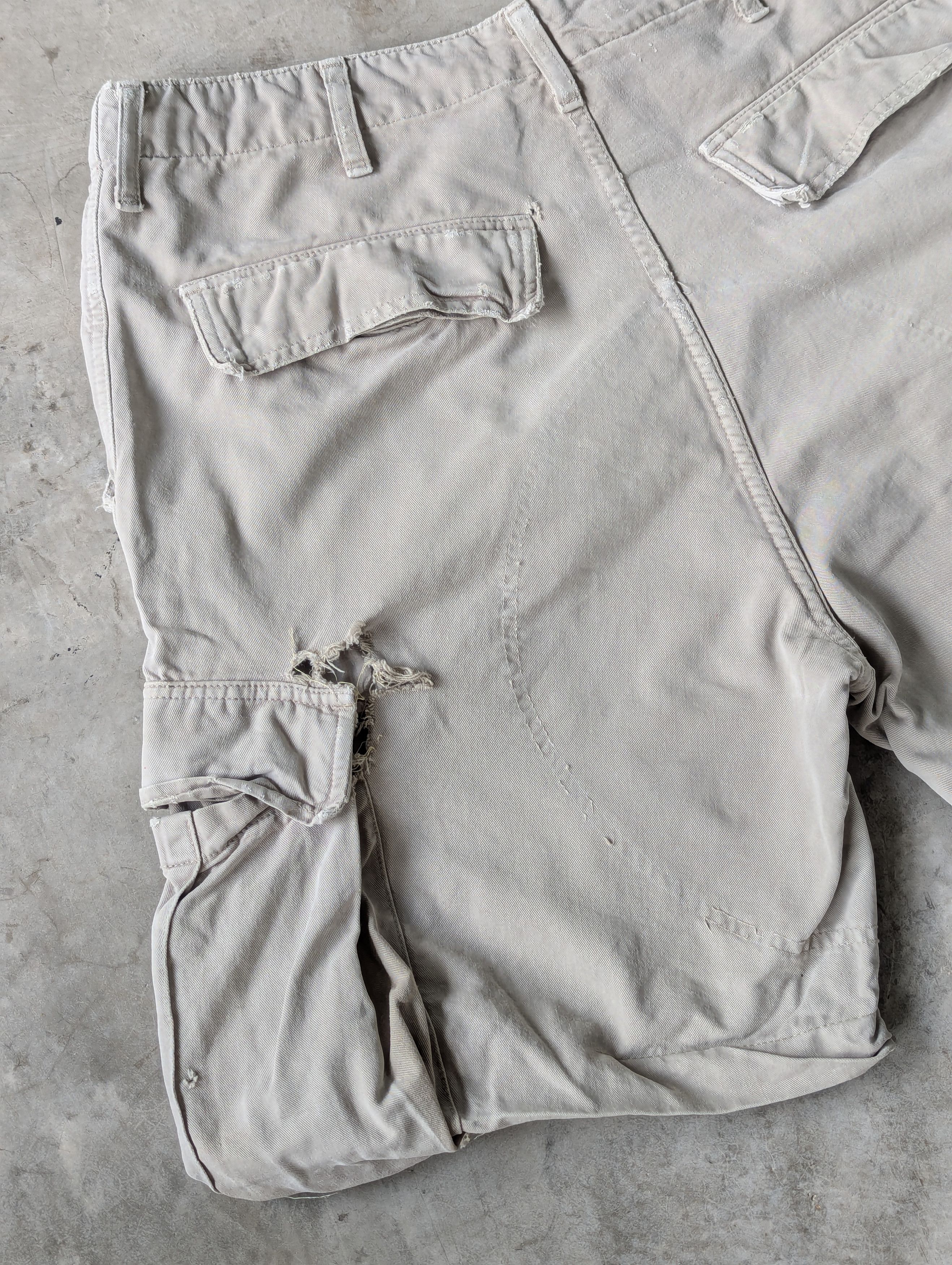 Carhartt Distressed Faded Biege Carhartt Bermuda Short Cargo Pants Size US 38 / EU 54 - 3 Thumbnail