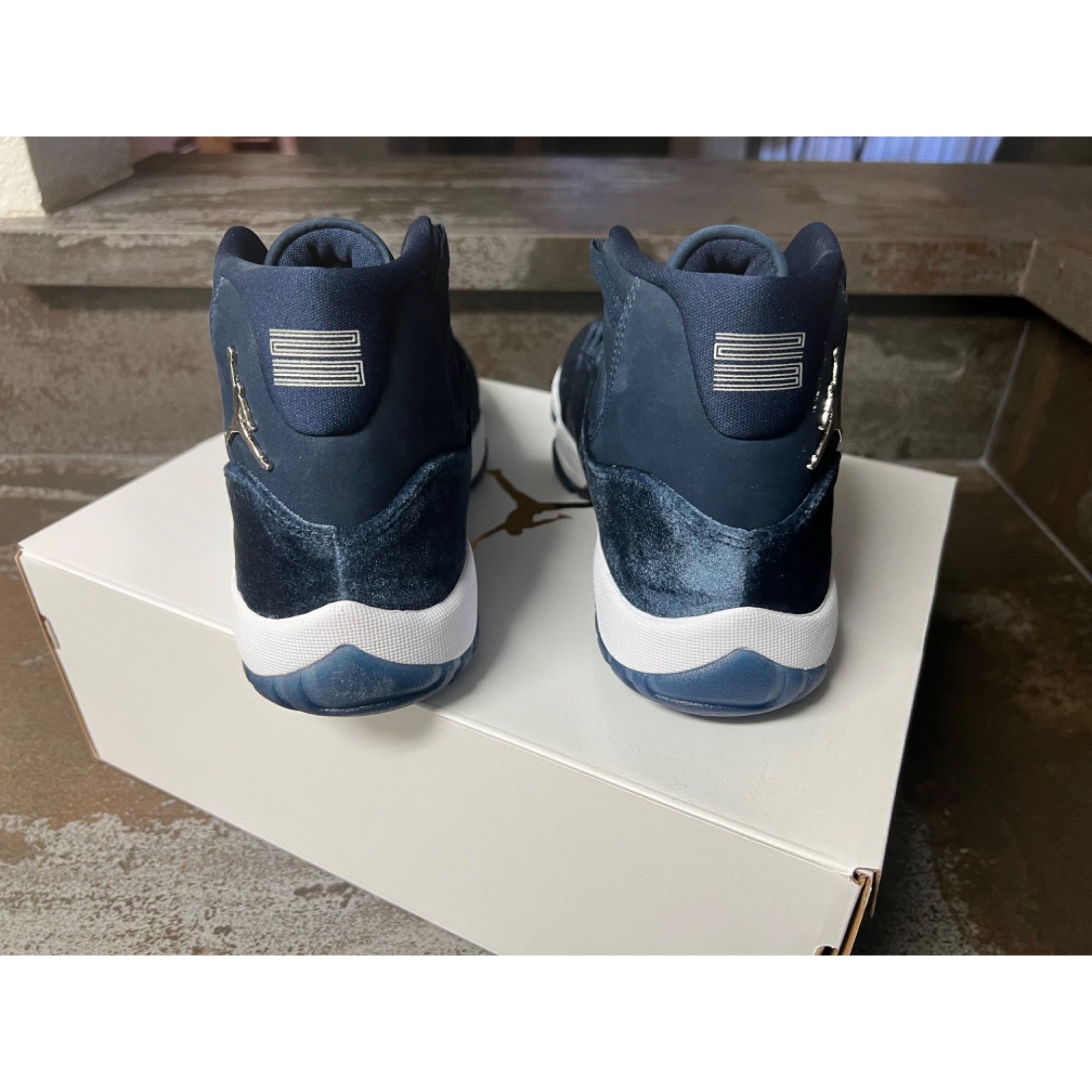 Nike Jordan 11 Retro Midnight Navy Women's Size 9- AR0715-441 Size US 9 / IT 39 - 9 Thumbnail