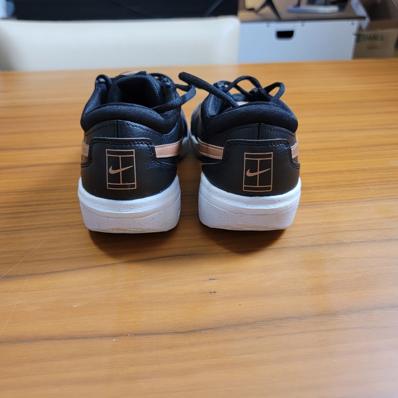 Nike Wmns NikeCourt Zoom Lite 3 Black Metallic Red Bronze Sz 7.5 Size US 7.5 / IT 37.5 - 3 Thumbnail