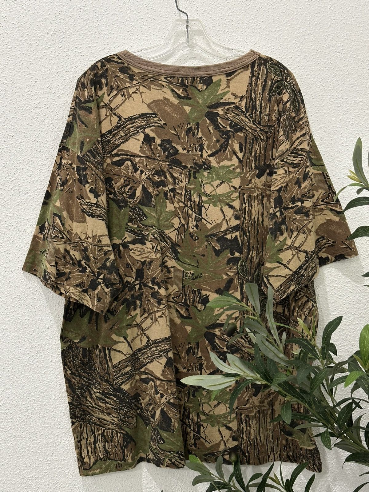 Realtree Vintage Spartan Realtree Pocket T-Shirt Mens XXL Hunting Size US XXL / EU 58 / 5 - 4 Thumbnail