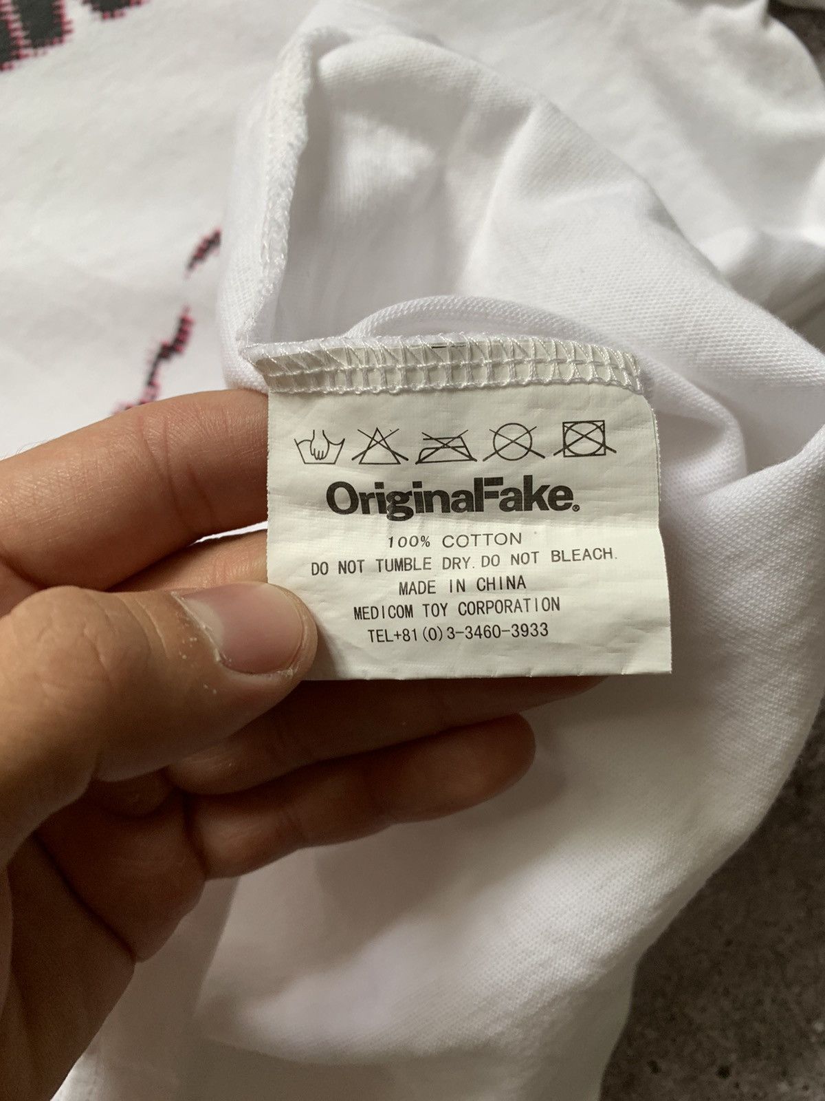 Kaws × Original Fake Original Fake KAWS Skeleton T-Shirt Size US L / EU 52-54 / 3 - 5 Thumbnail